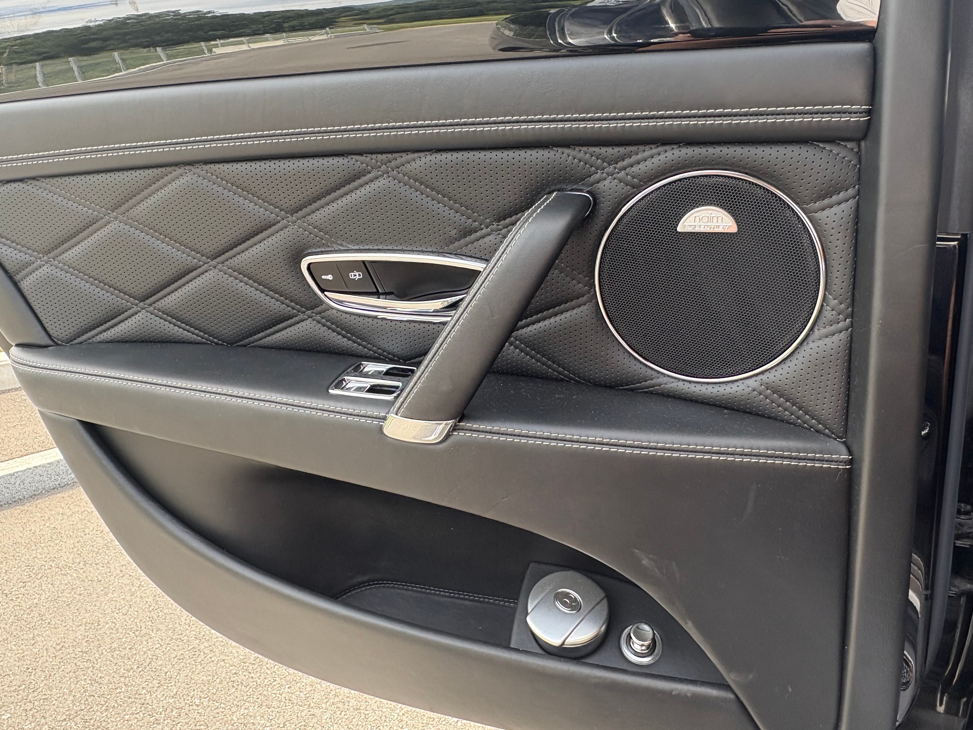 BENTLEY Flying Spur 6.0-image-11