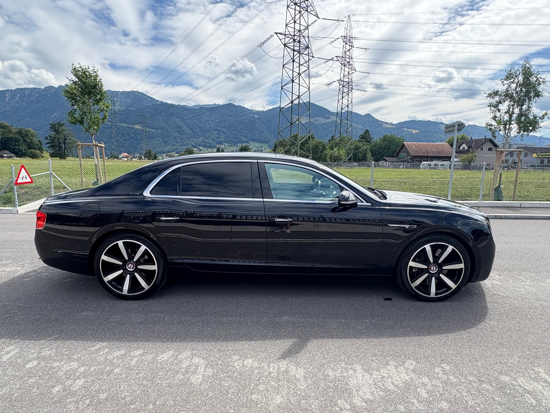 BENTLEY Flying Spur 6.0-image-1