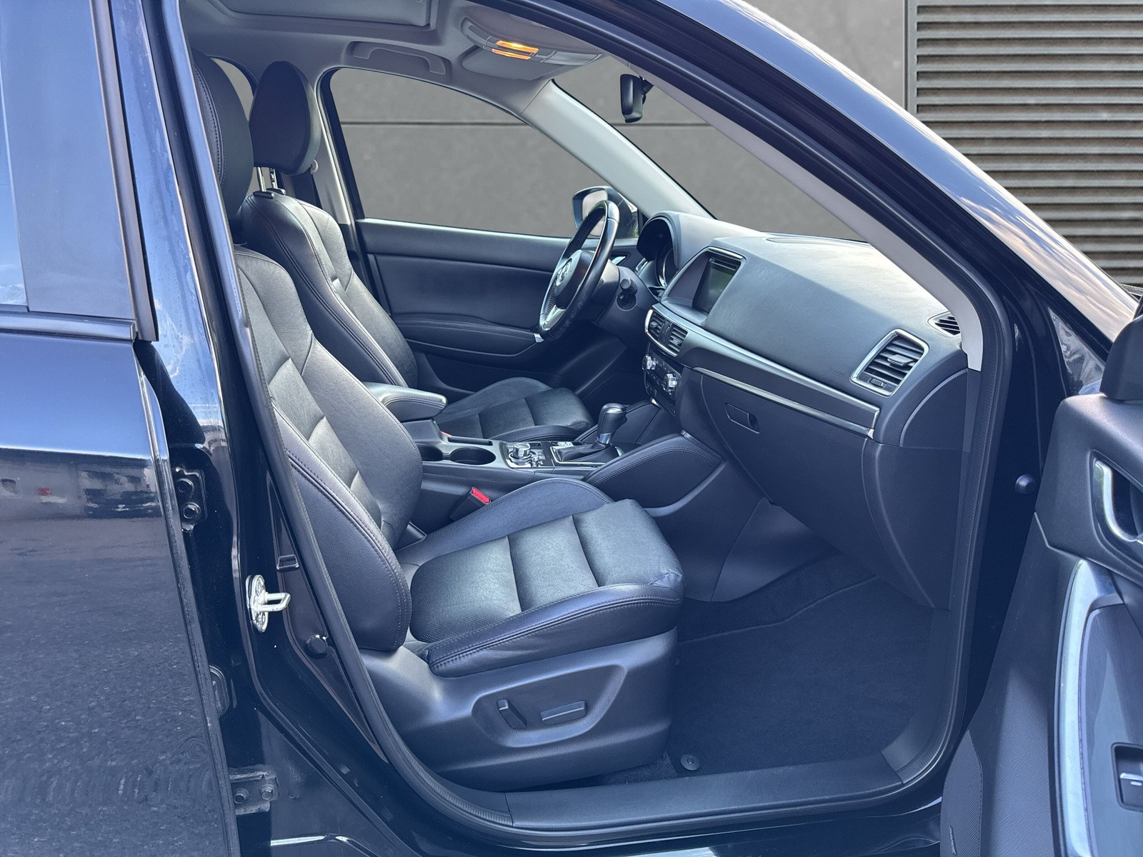 MAZDA CX-5 2.5 Revolution AWD Skyactive-G Automatic-image-9