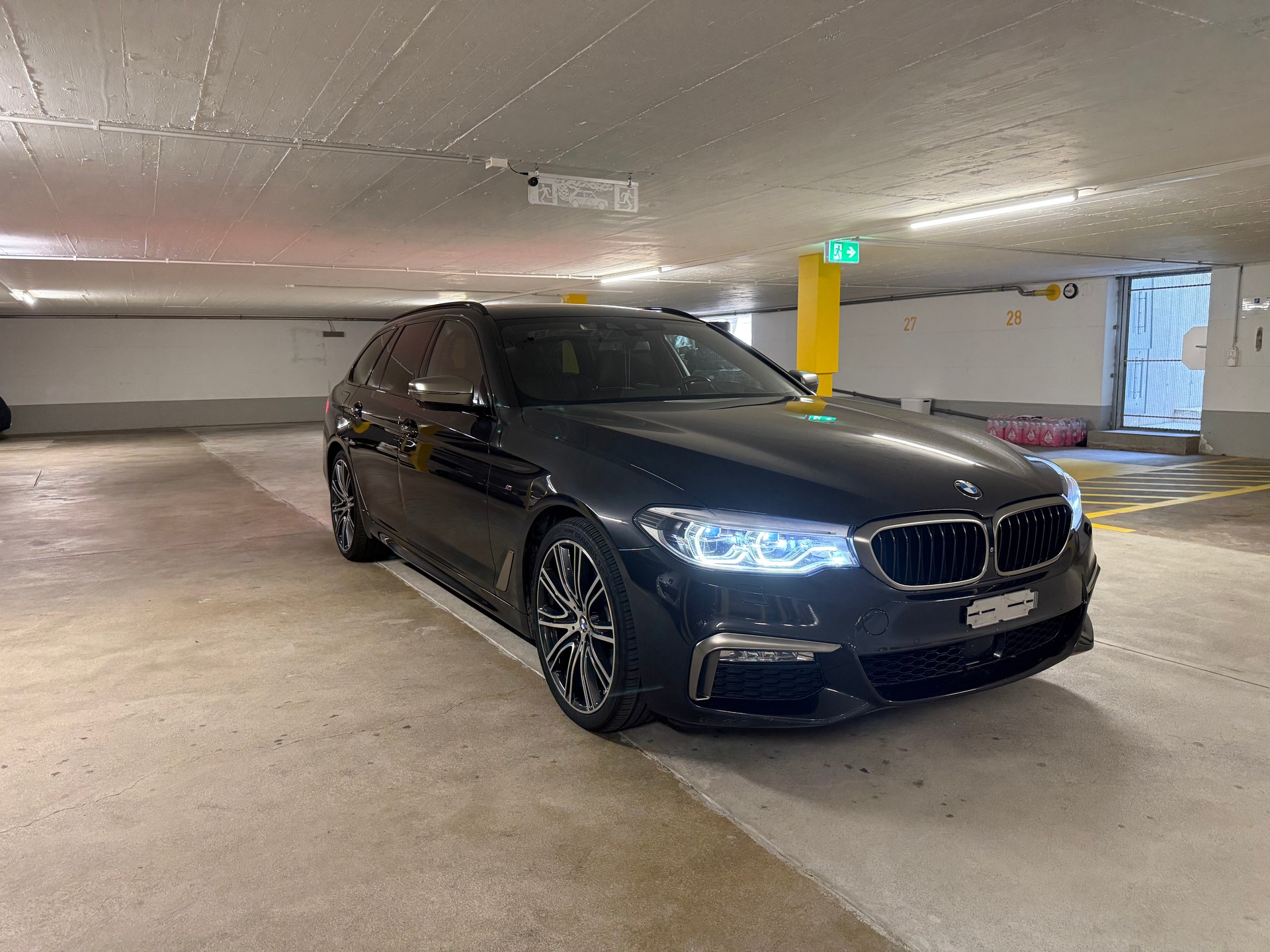 BMW 530d xDrive SAG-image-1