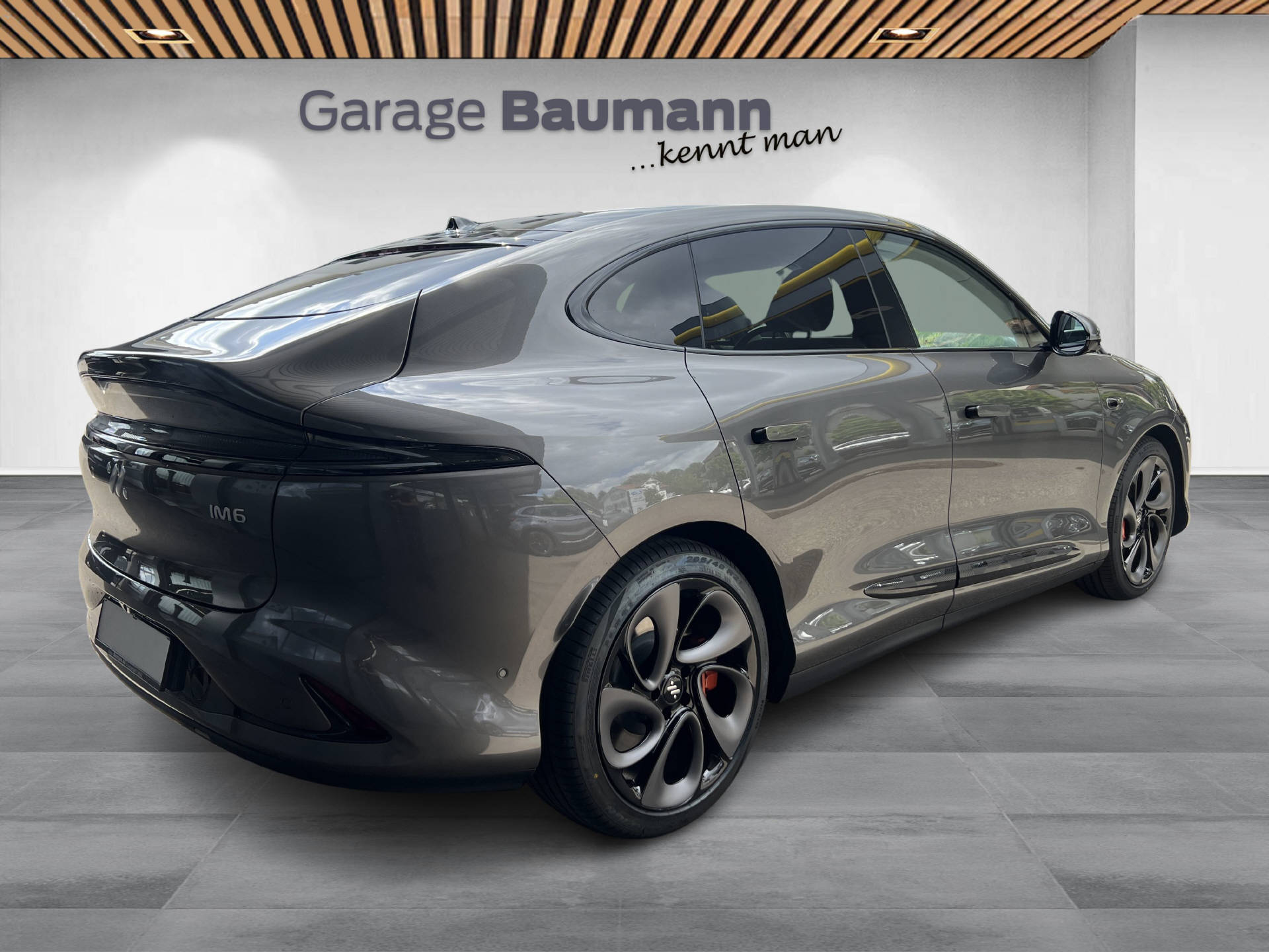 MG IM6 100 kWh Performance 21 4WD-image-2