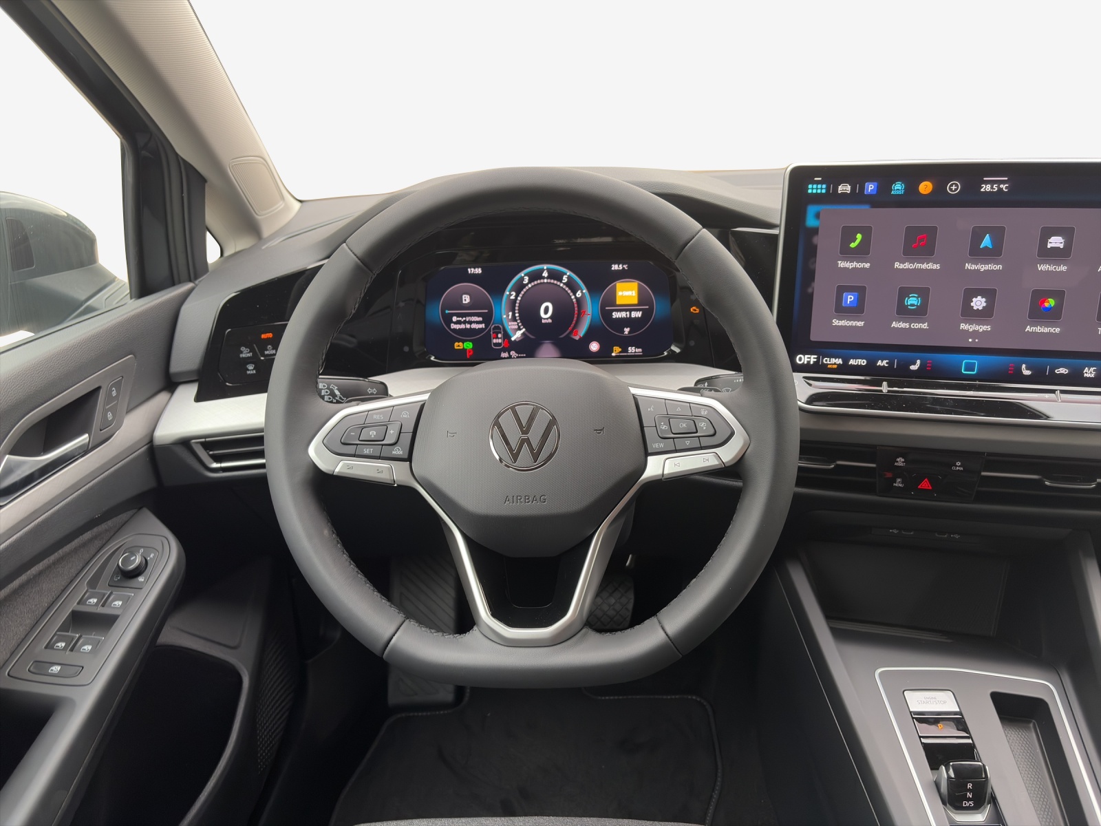 VW Golf 1.5 e TSI mHEV United DSG-image-9