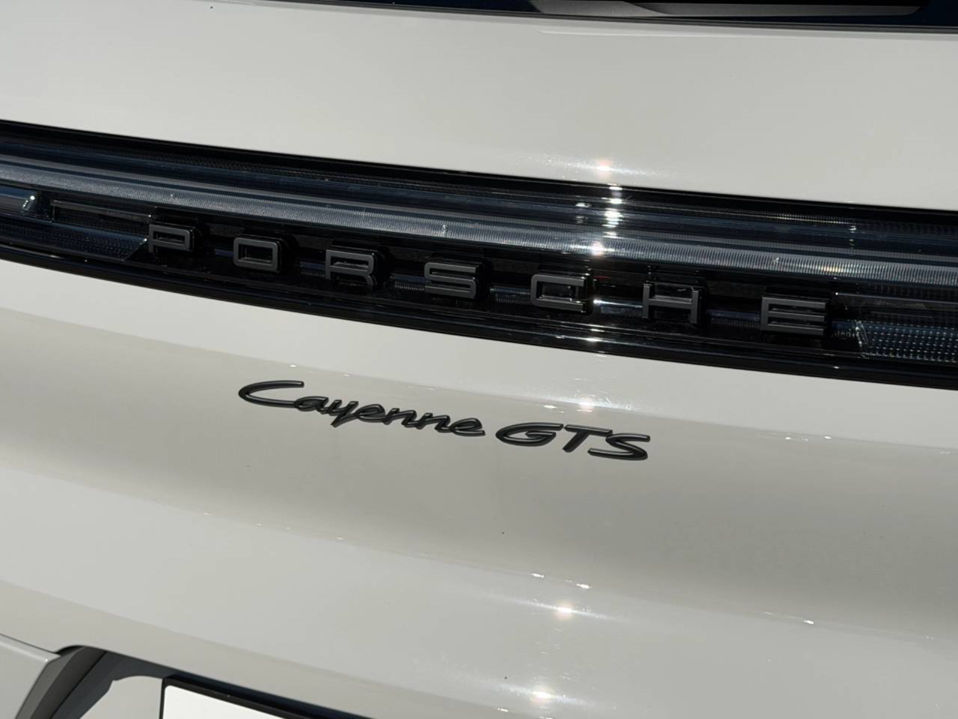 PORSCHE Cayenne GTS-image-12