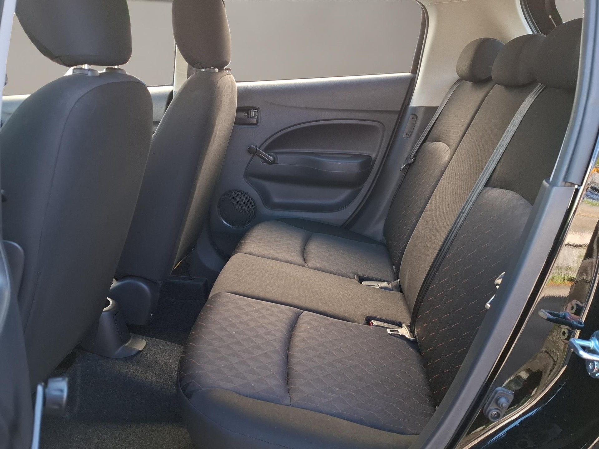 MITSUBISHI Space Star 1.2 MIVEC Inform-image-9