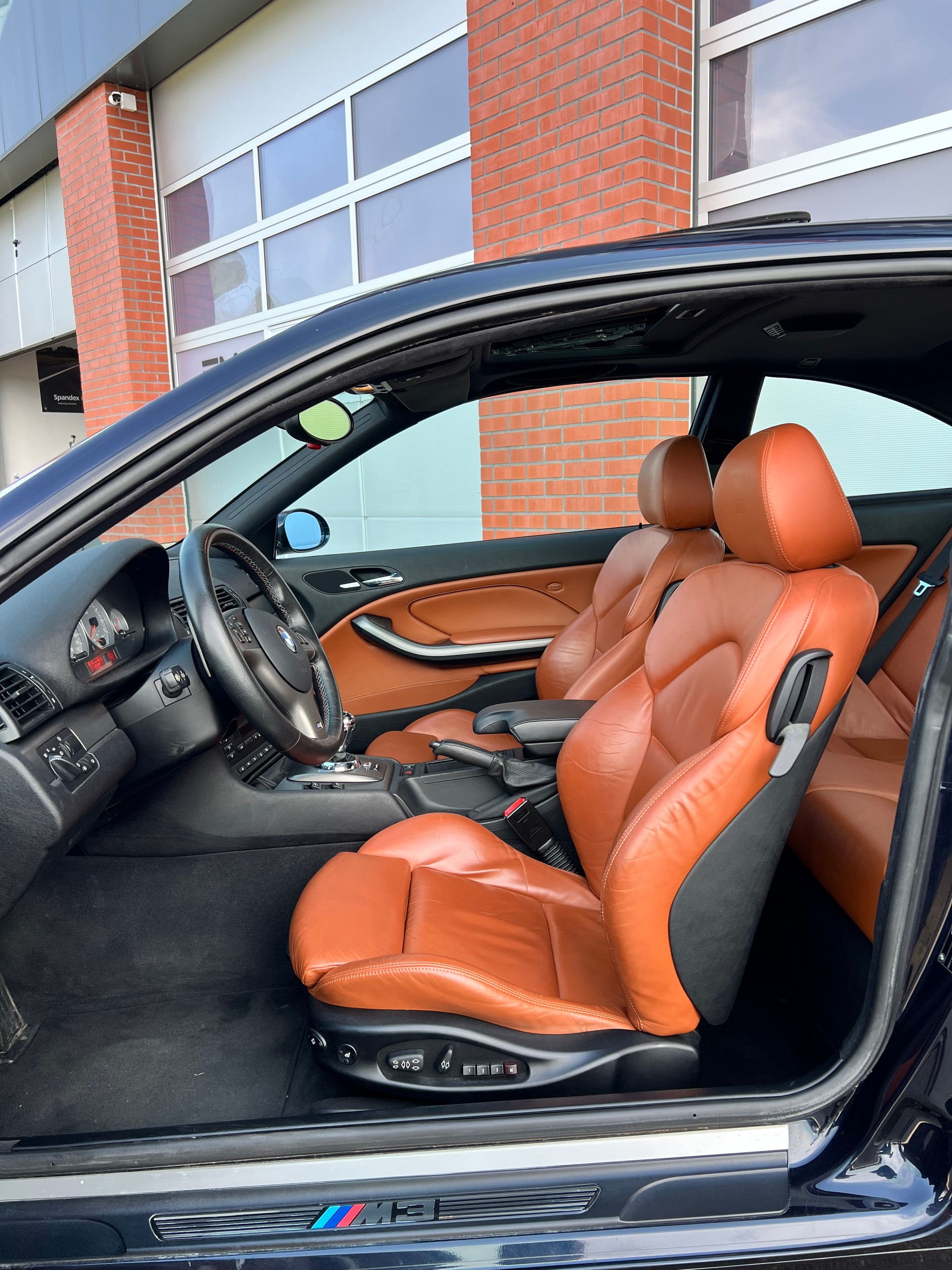BMW M3 Coupé-image-5