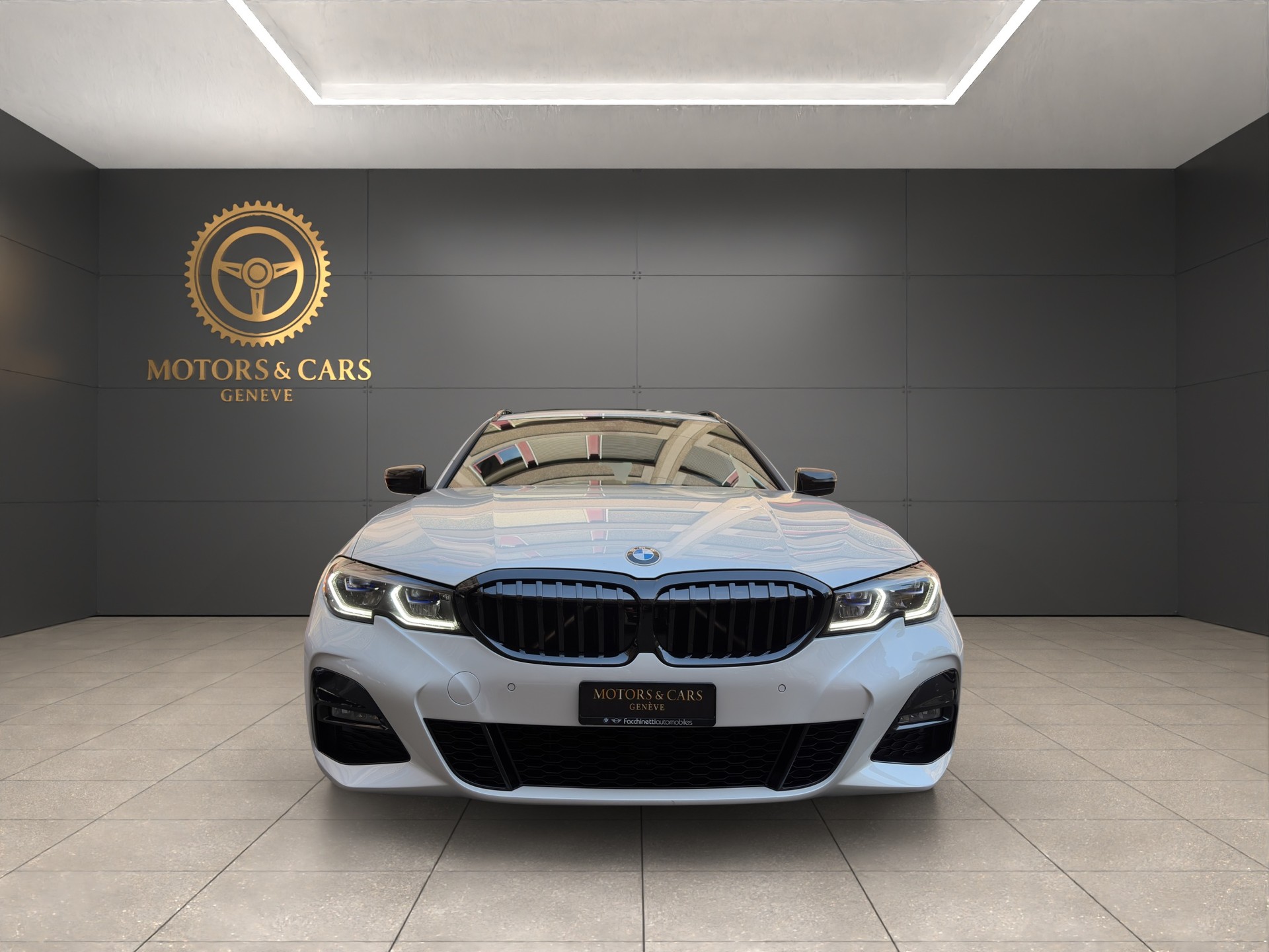 BMW 330d xDrive 48V Touring M Sport Steptronic-image-2