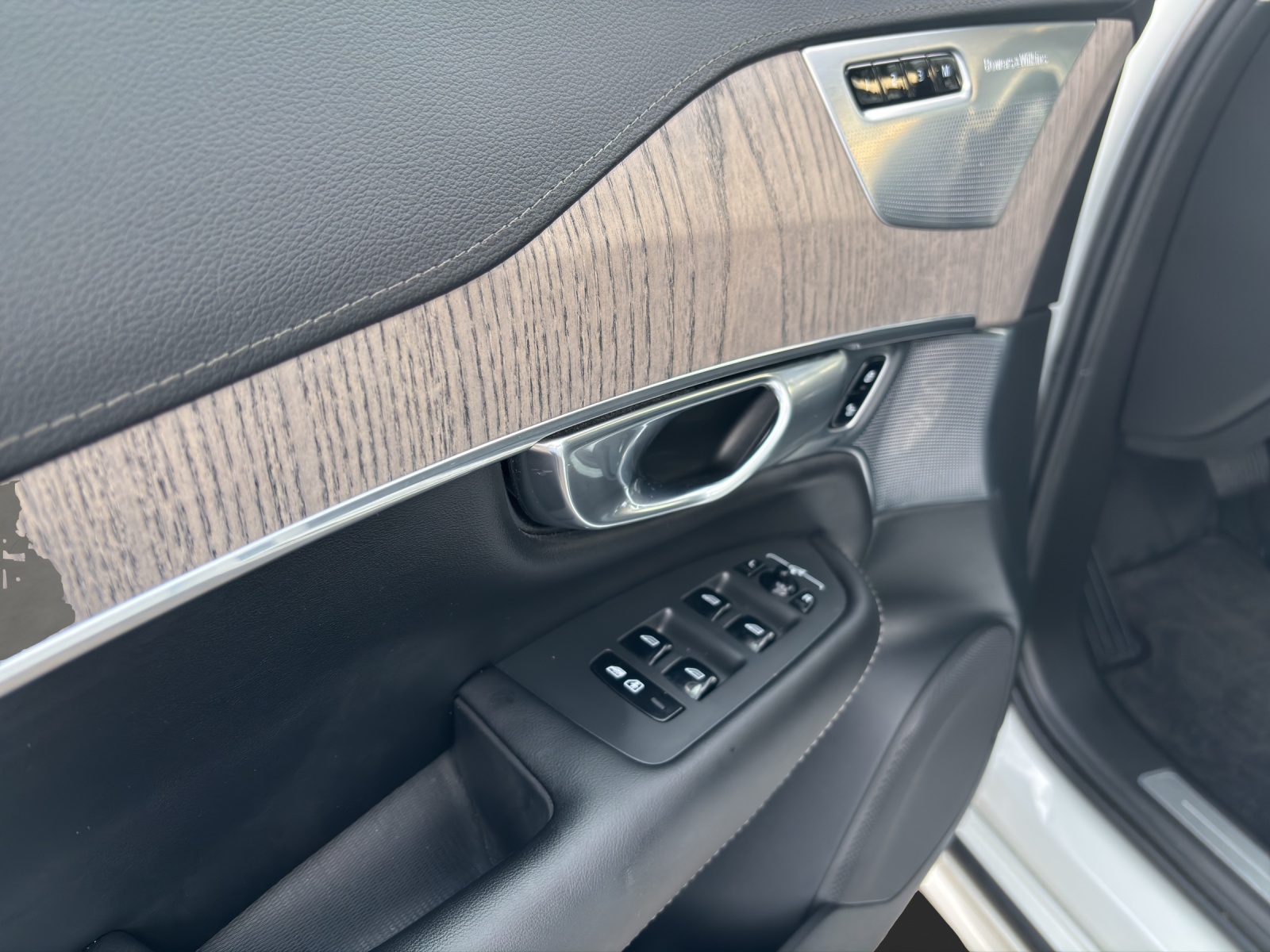 VOLVO XC90 2.0 T8 TE Ultimate Dark 7P. eAWD-image-8