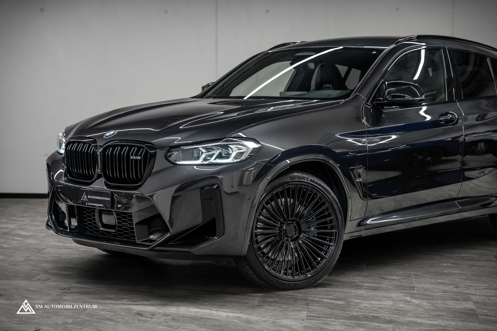 BMW X4 M Competition / Head-Up / Sitzbelüftung / Carbon Fibre-showroom-element-1