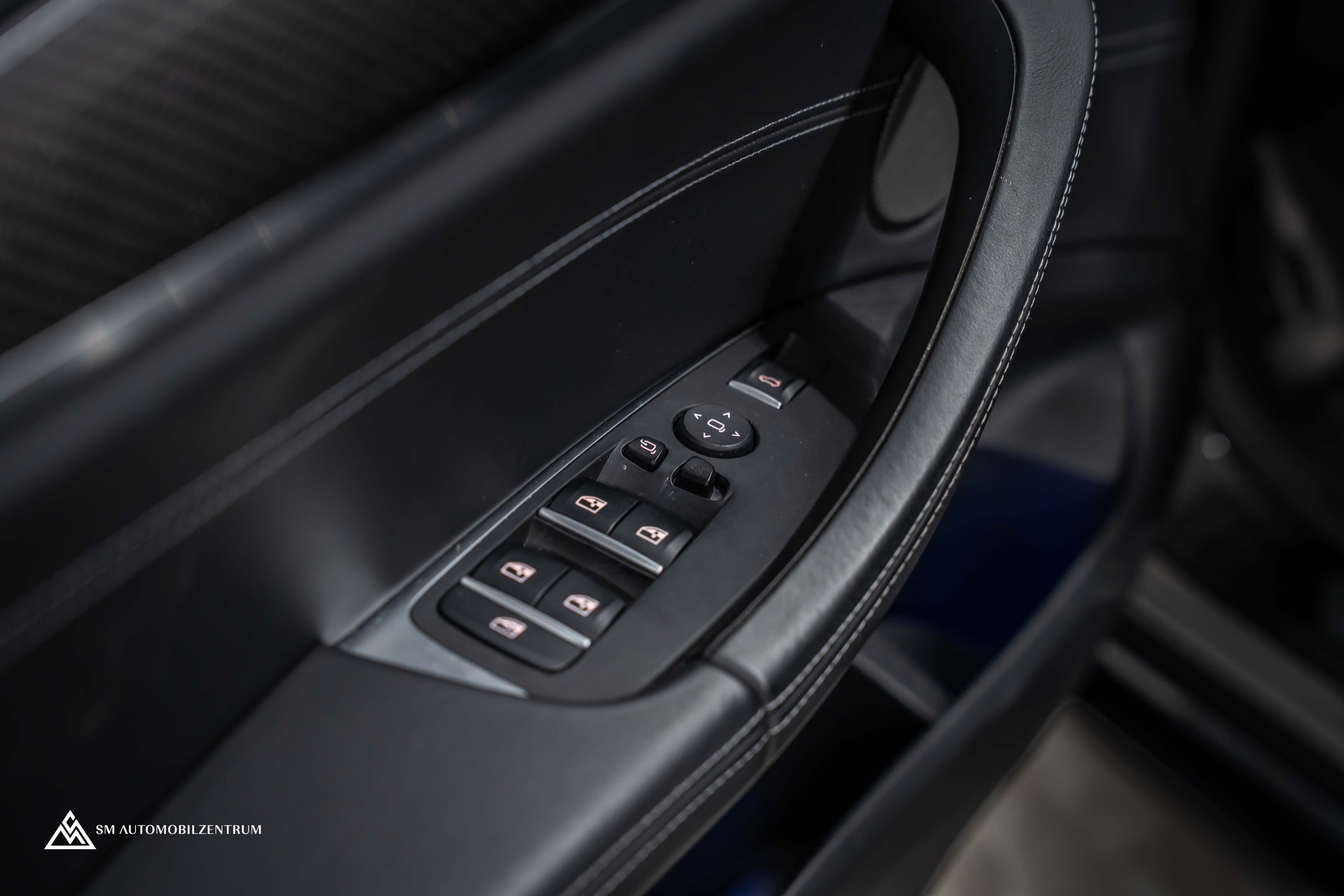 BMW X4 M Competition / Head-Up / Sitzbelüftung / Carbon Fibre-image-21