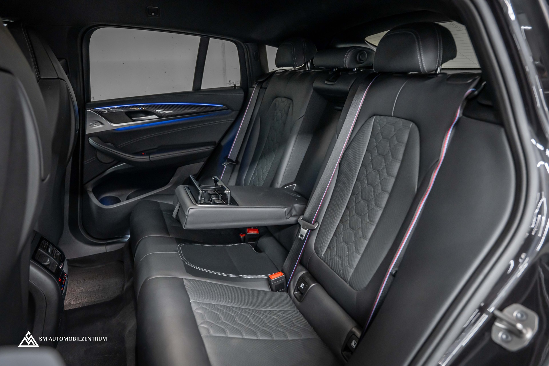 BMW X4 M Competition / Head-Up / Sitzbelüftung / Carbon Fibre-image-22