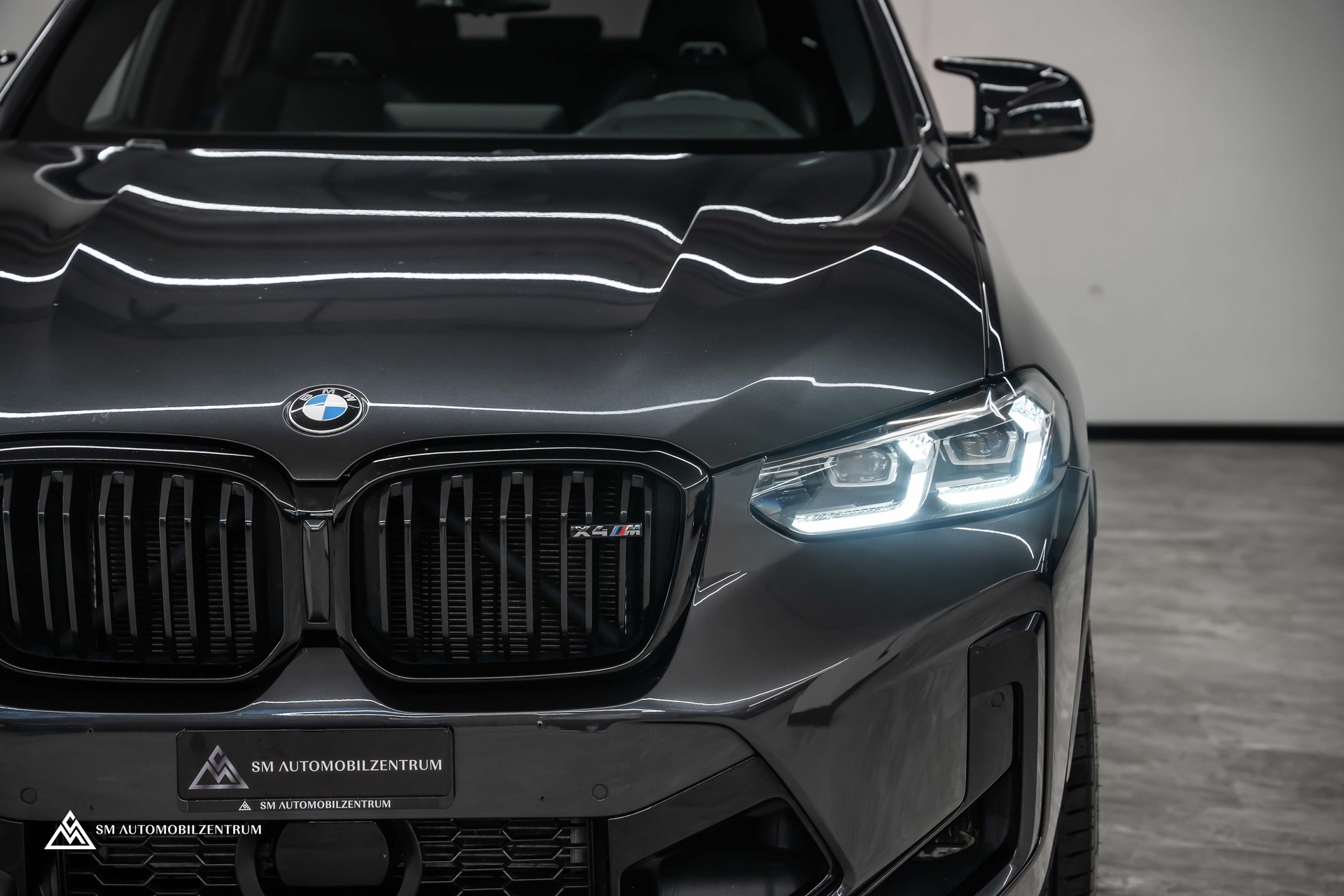 BMW X4 M Competition / Head-Up / Sitzbelüftung / Carbon Fibre-showroom-element-3