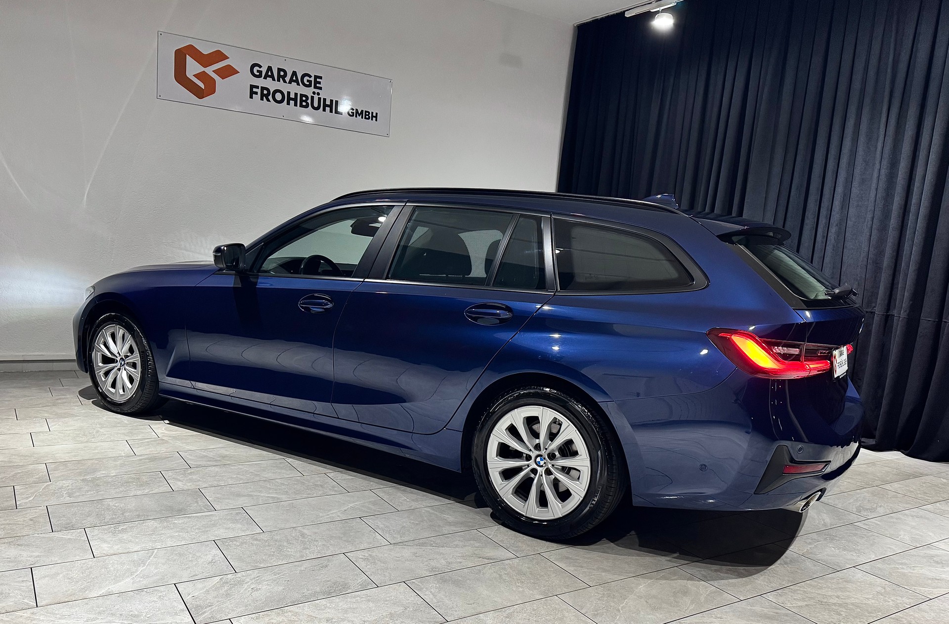 BMW 320d xDrive Touring Steptronic | 1.Hand | CH |-image-5