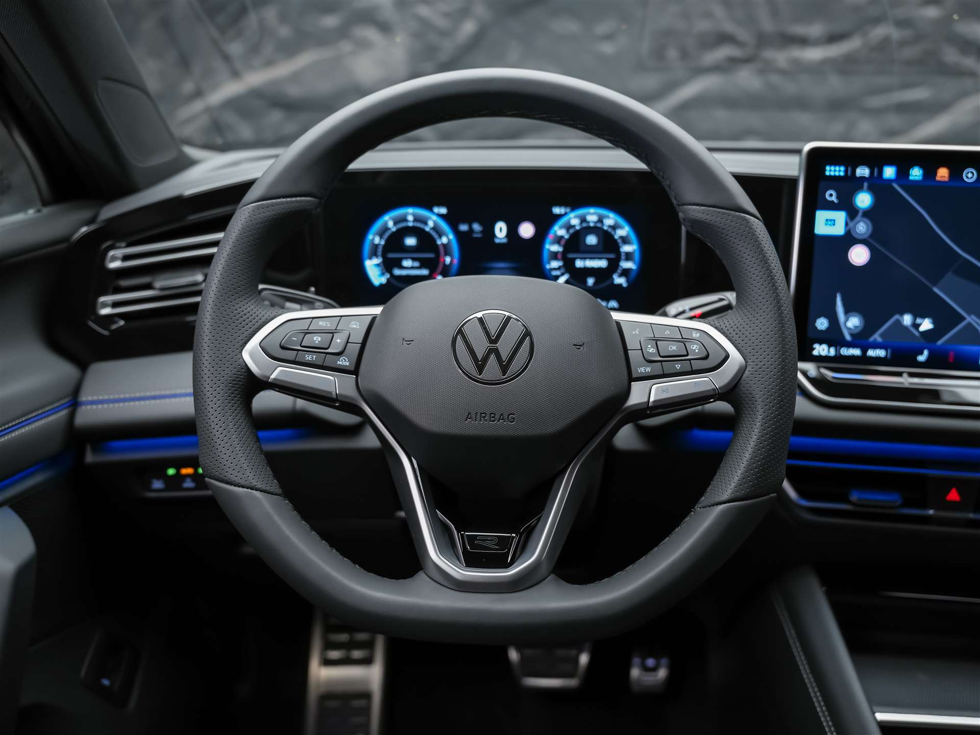 VW Tiguan 1.5 TSI evo2 mHEV R-Line DSG *Abstandsregler*Massage*Lenkradheizung*-image-27