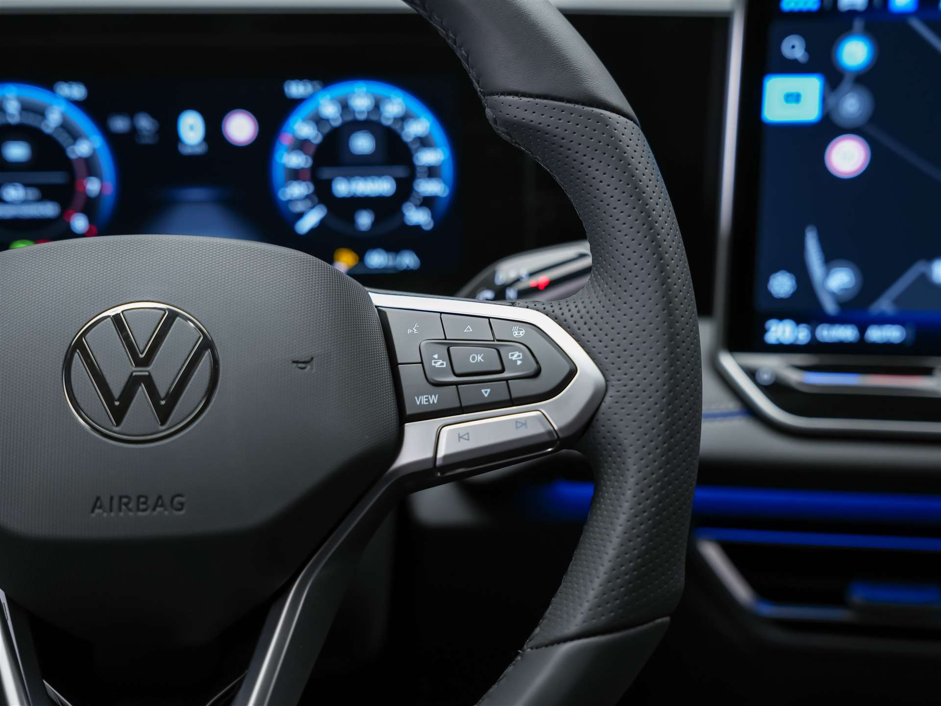 VW Tiguan 1.5 TSI evo2 mHEV R-Line DSG *Abstandsregler*Massage*Lenkradheizung*-image-29