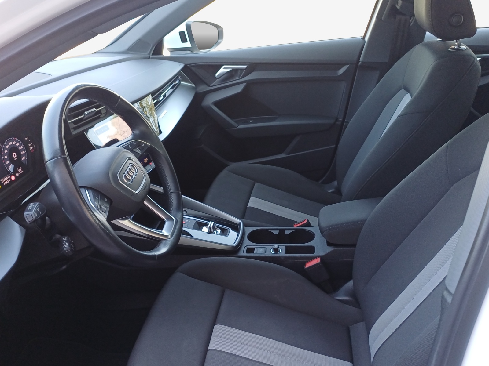 AUDI A3 Sportback 40 TFSI e Attraction S-tronic-image-8