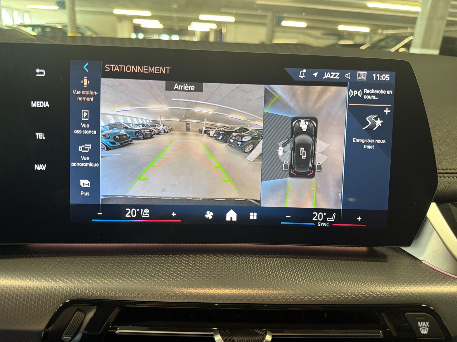 BMW 230e xDrive Active Tourer M Sport-image-10
