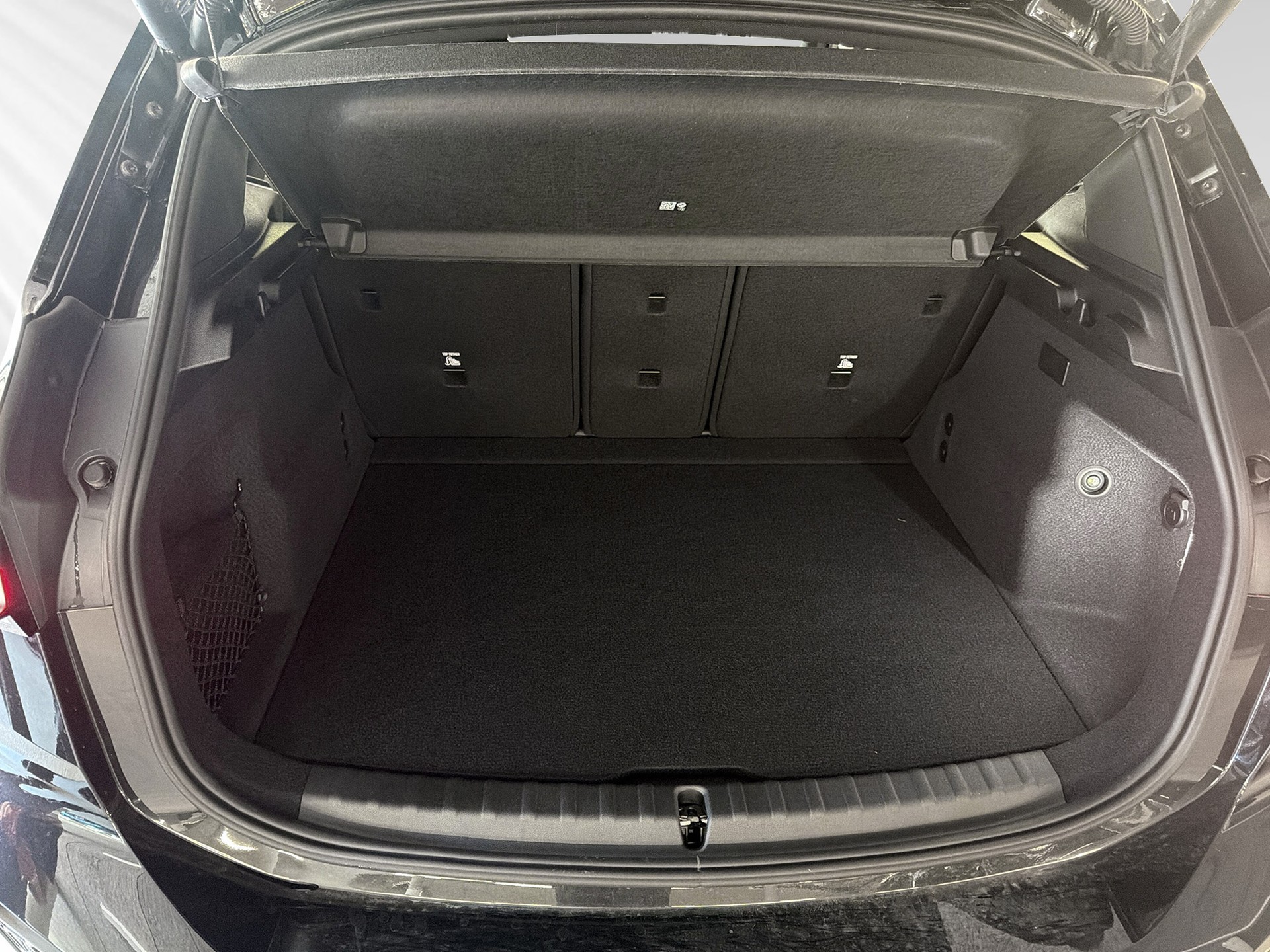 BMW 230e xDrive Active Tourer M Sport-image-7