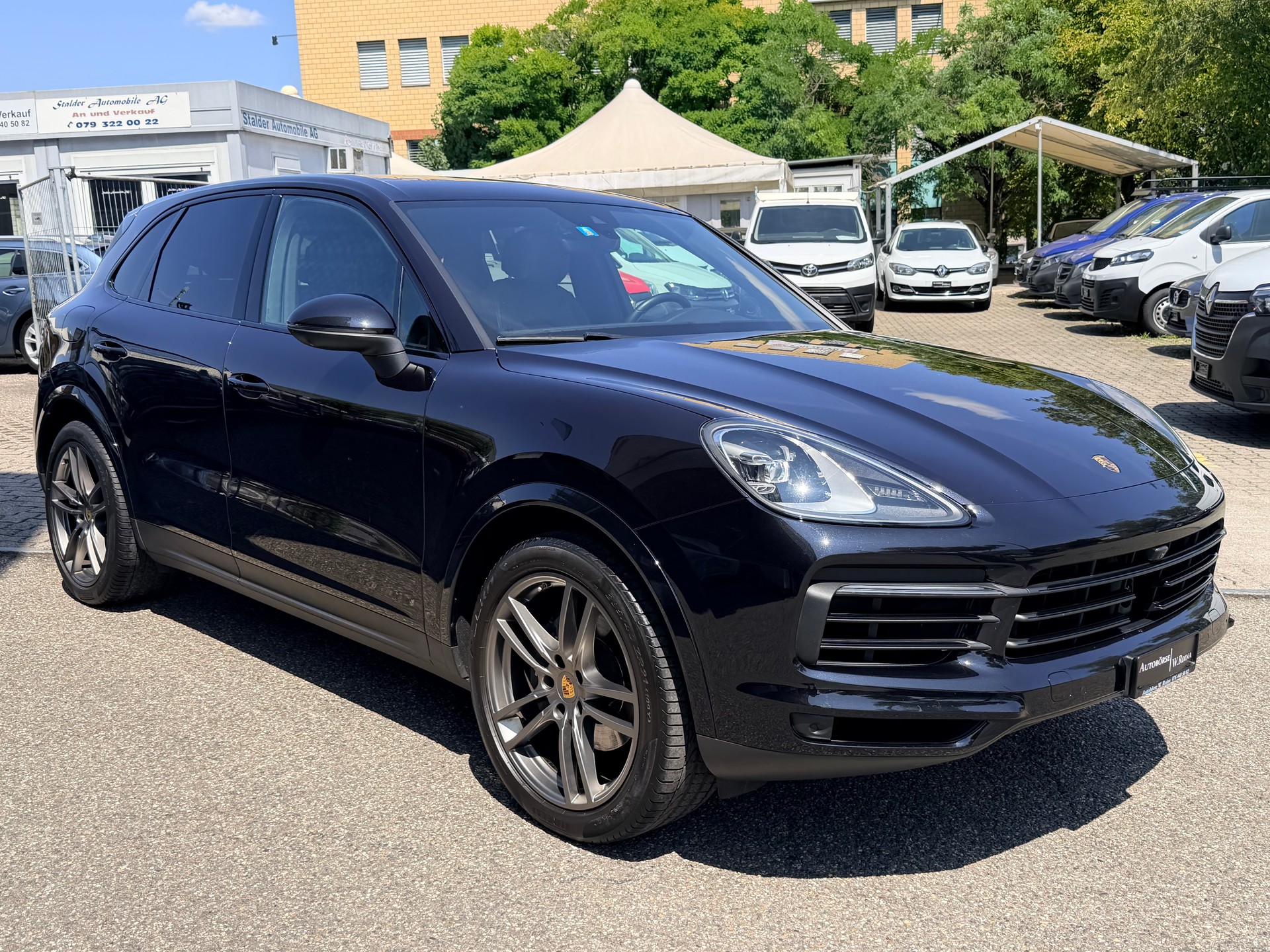 PORSCHE Cayenne-image-0