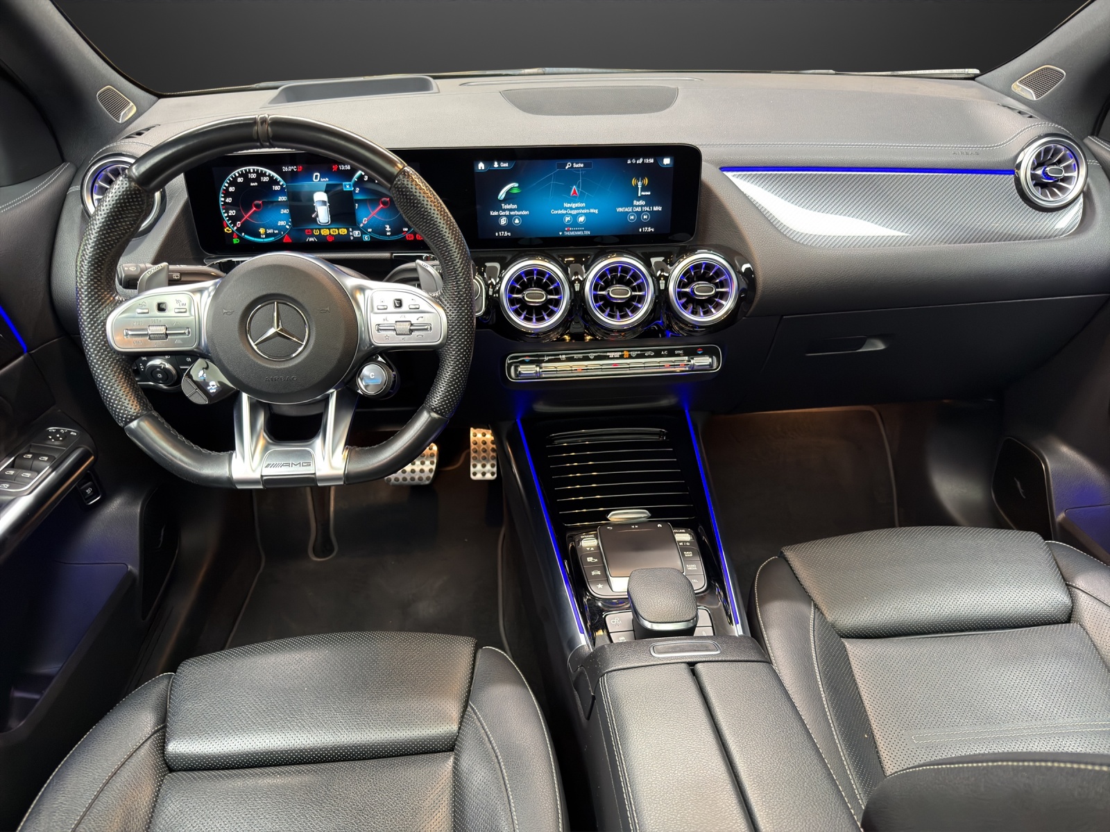 MERCEDES-BENZ GLA 35 AMG 4Matic-image-5