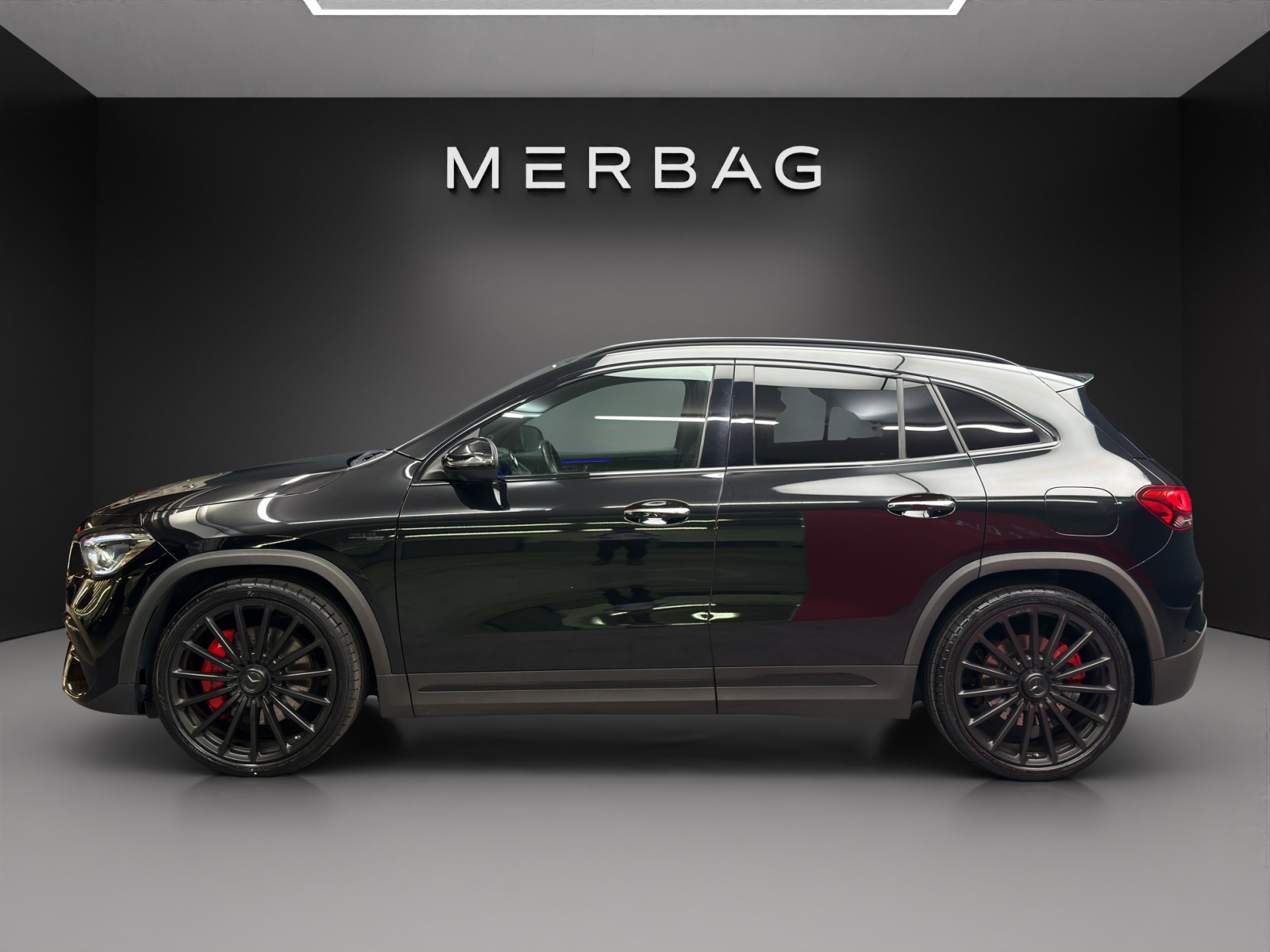 MERCEDES-BENZ GLA 35 AMG 4Matic-image-2