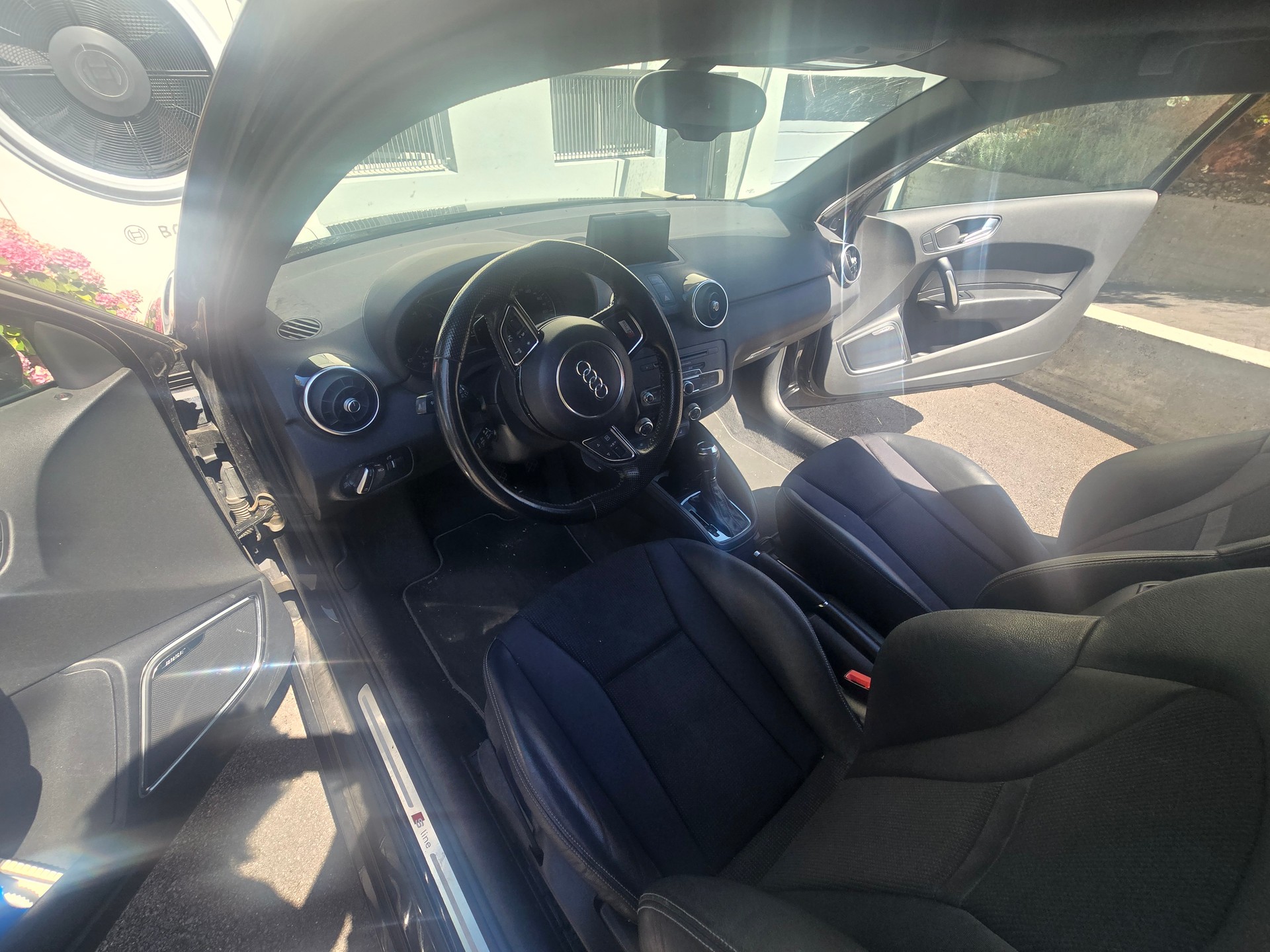 AUDI 1.4 TFSI Attraction S-Tronic-image-4