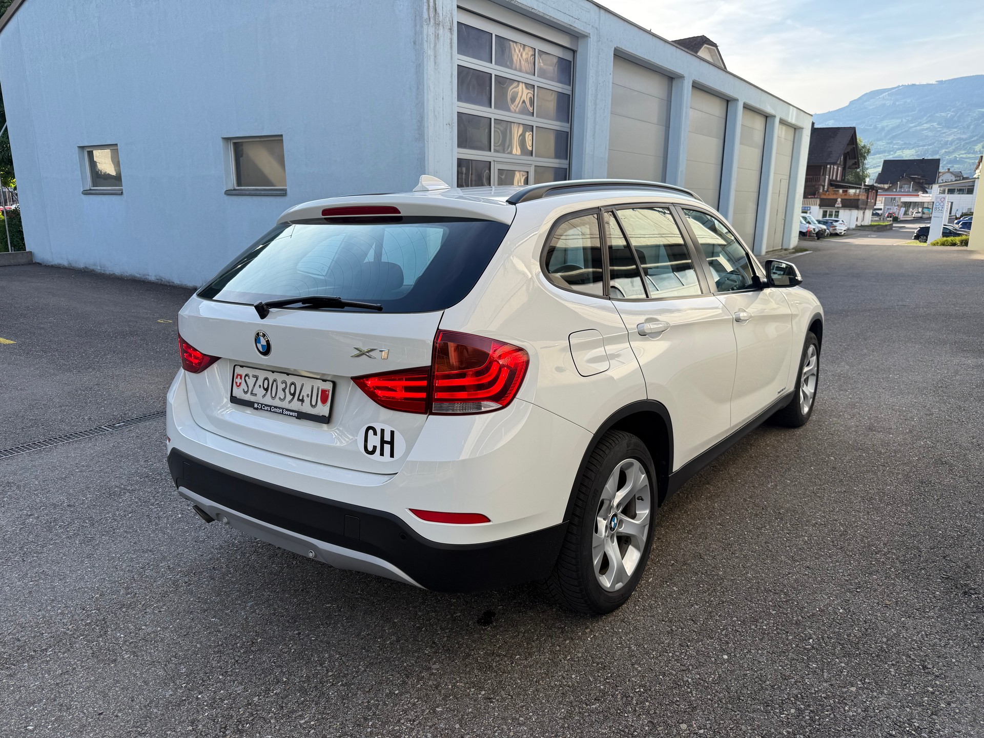 BMW X1 xDrive 18d-image-3