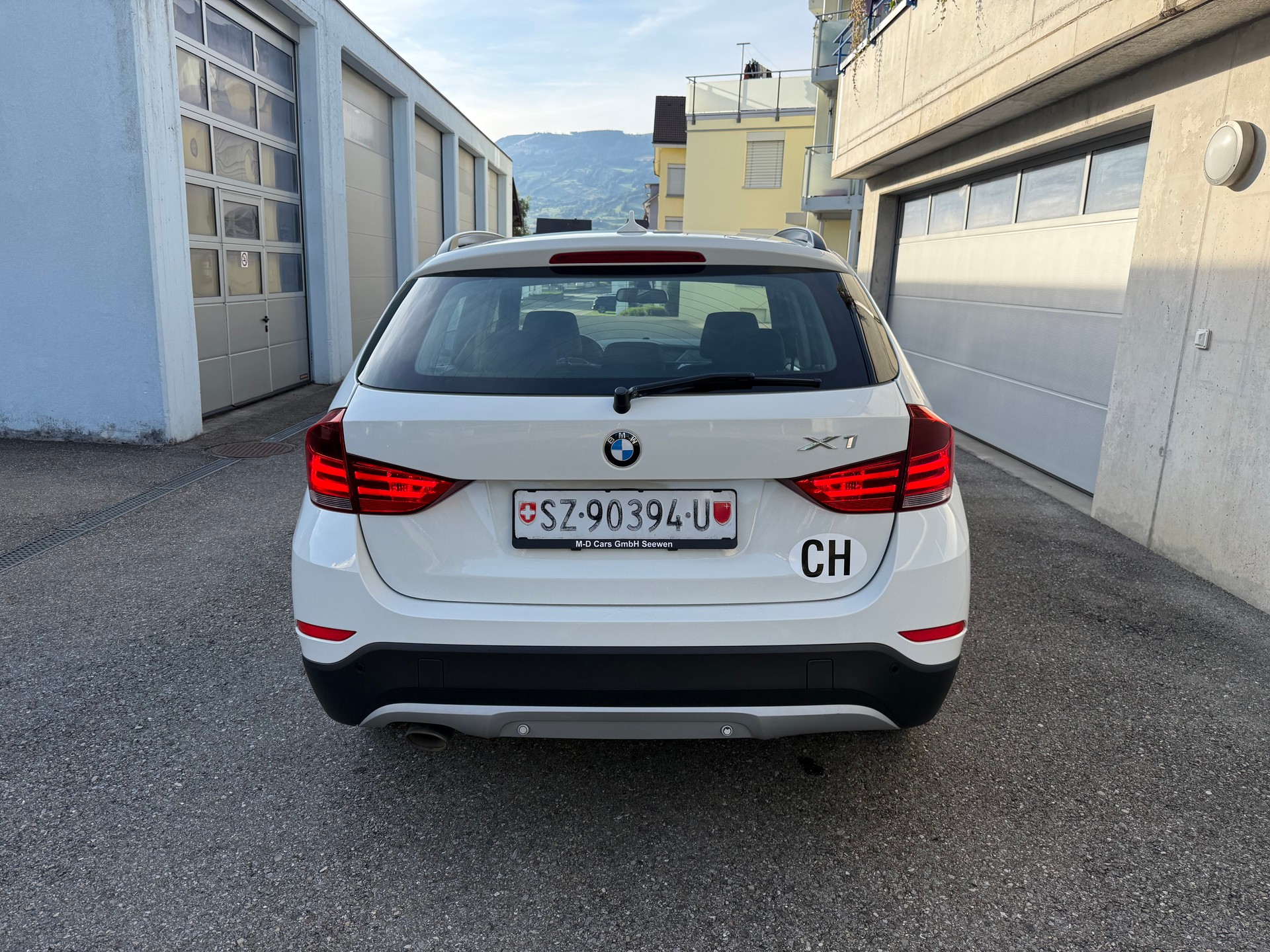BMW X1 xDrive 18d-image-4