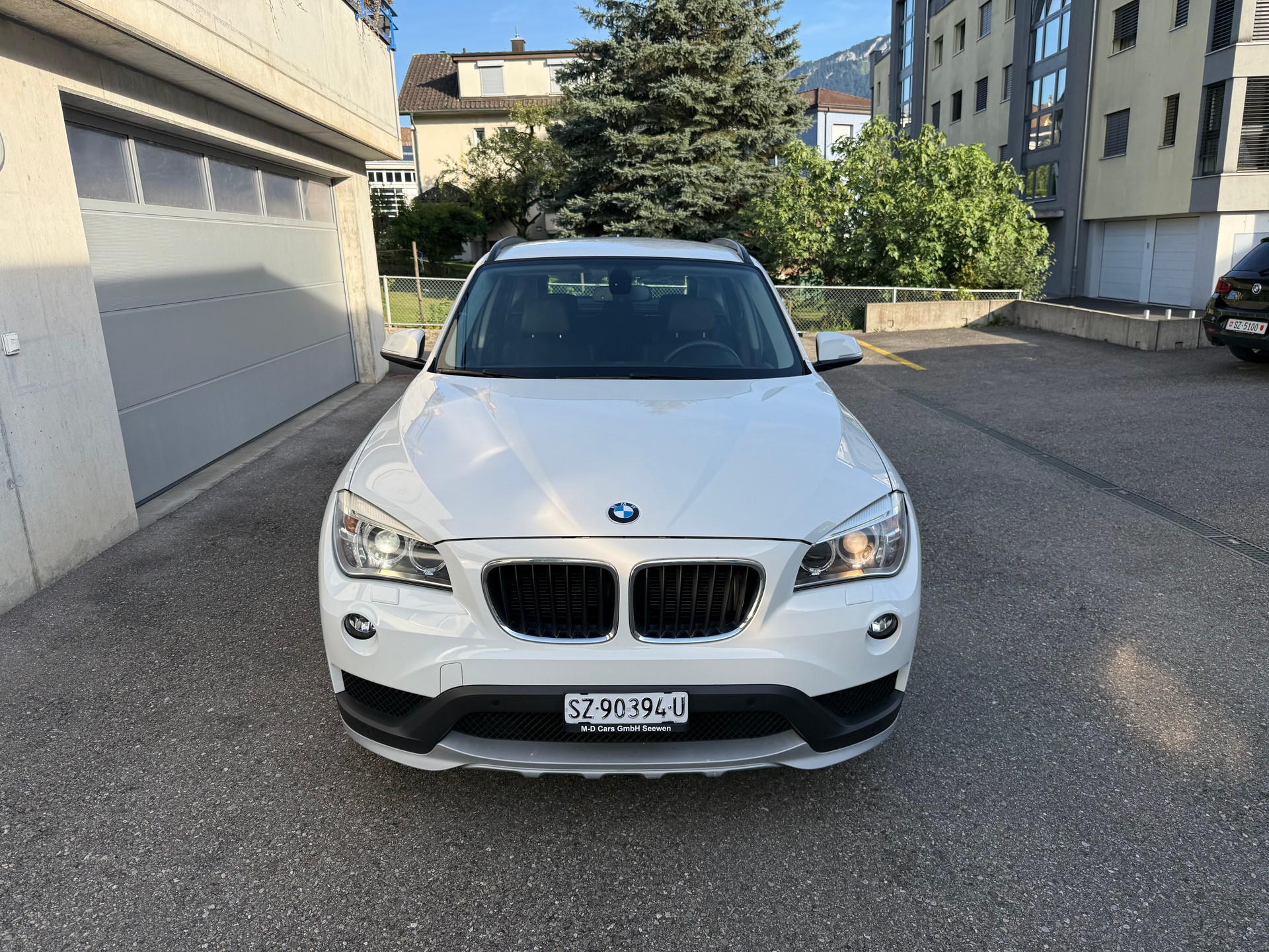 BMW X1 xDrive 18d-image-1