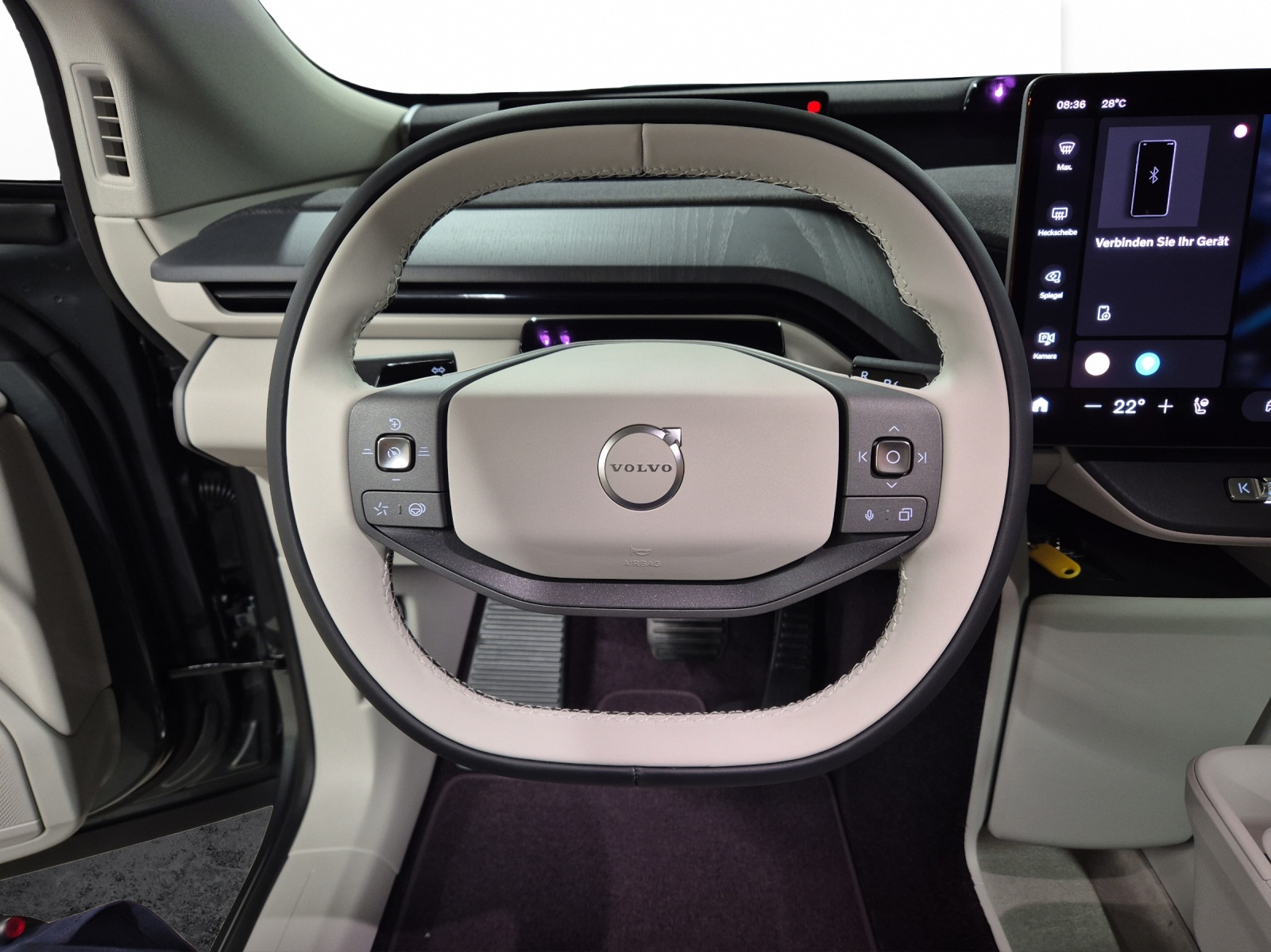 VOLVO EX60 Twin Ultra AWD-image-9