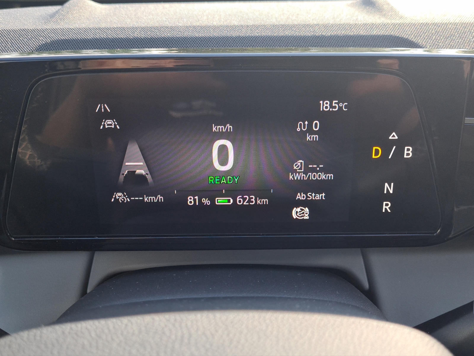 FORD Capri Extended Range (79 kWh) Premium AWD 4x4 AUTOMAT-image-8