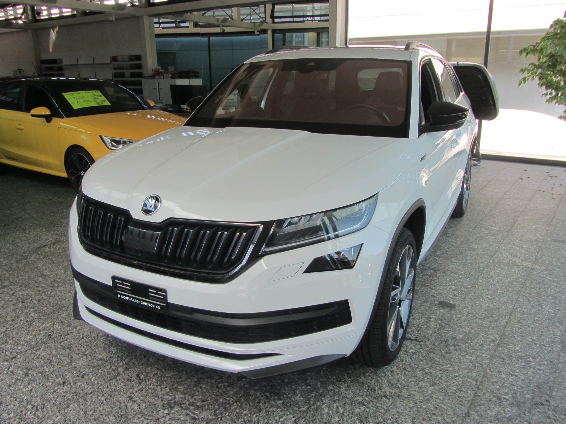 SKODA Kodiaq 2.0 TSI 4x4 Sport Line-image-0