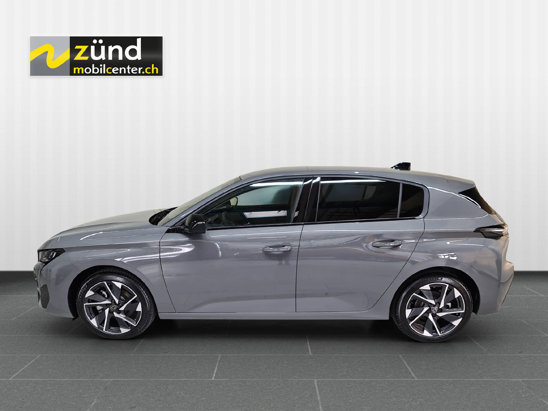 PEUGEOT 308 1.2 Hybrid Allure-image-1