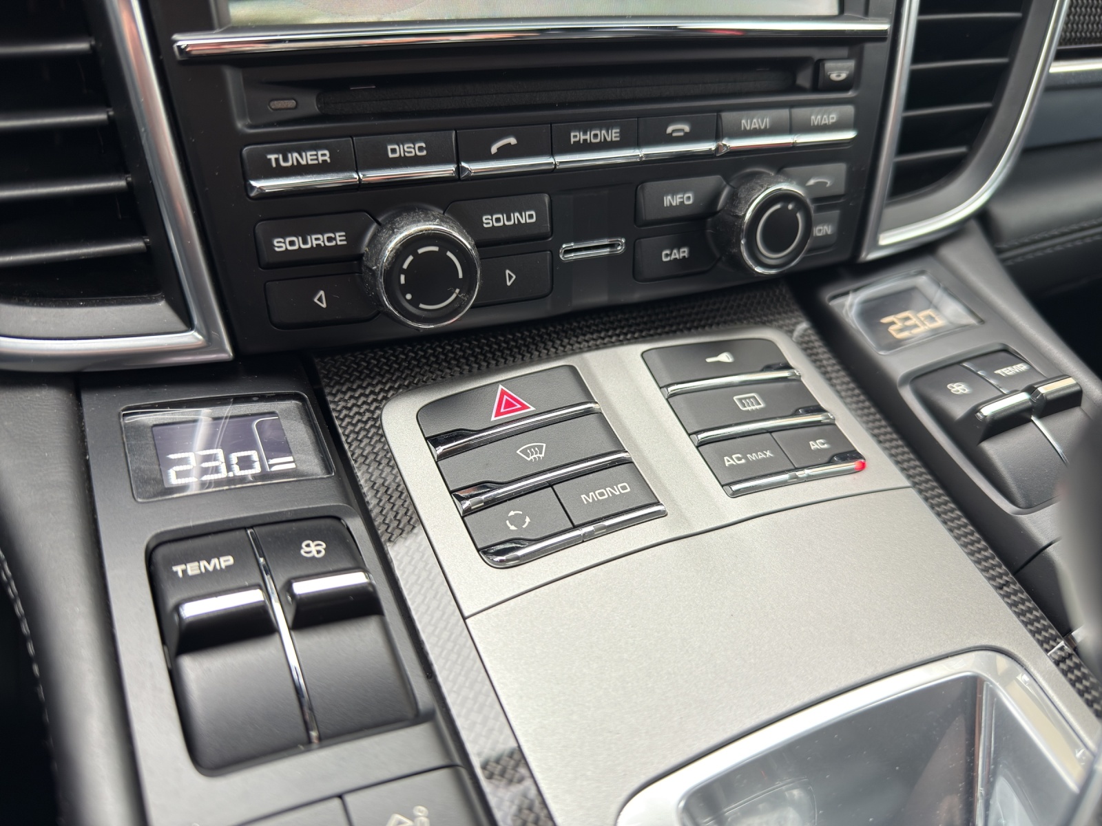 PORSCHE Panamera Turbo 4.8 PDK-image-11