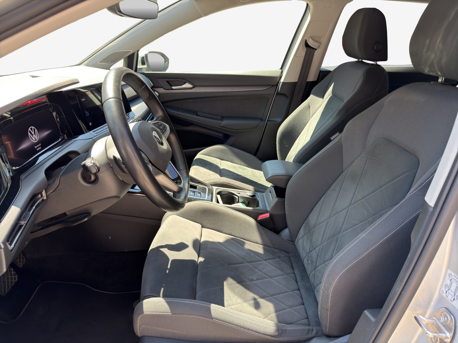 VW Golf 2.0 TSI Style DSG 4 Motion-image-6