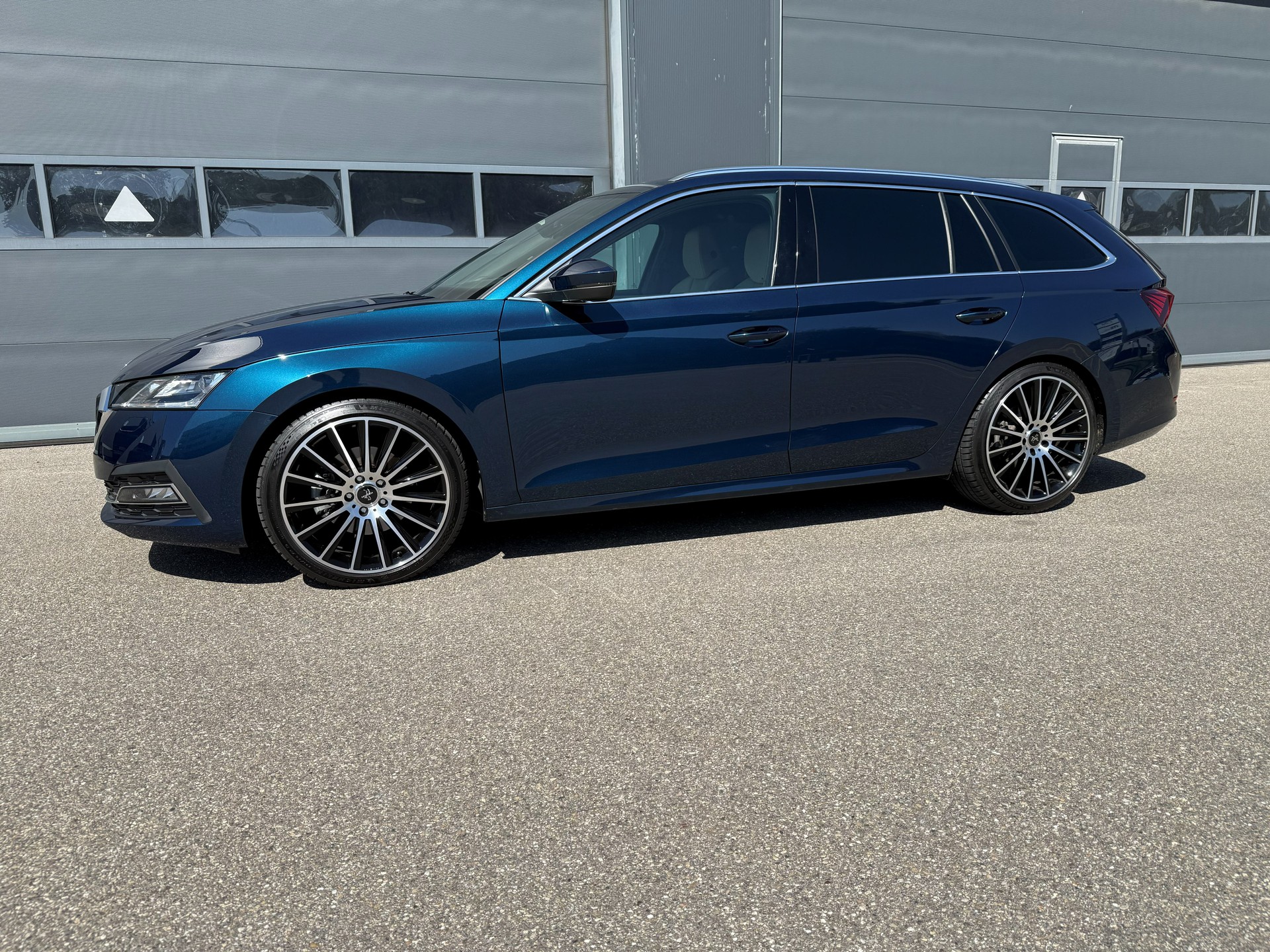 SKODA 2.0 TSI Style 4x4 DSG-image-0