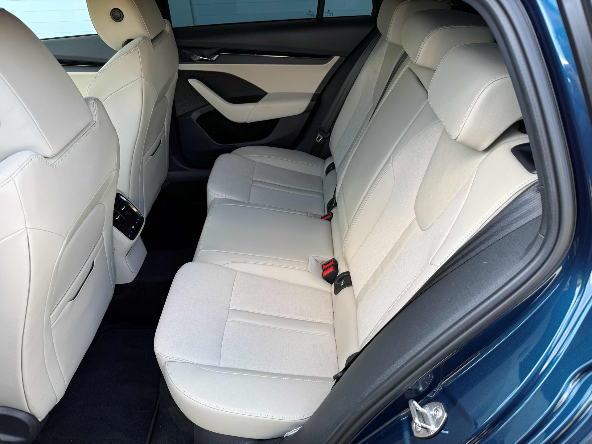 SKODA 2.0 TSI Style 4x4 DSG-image-3