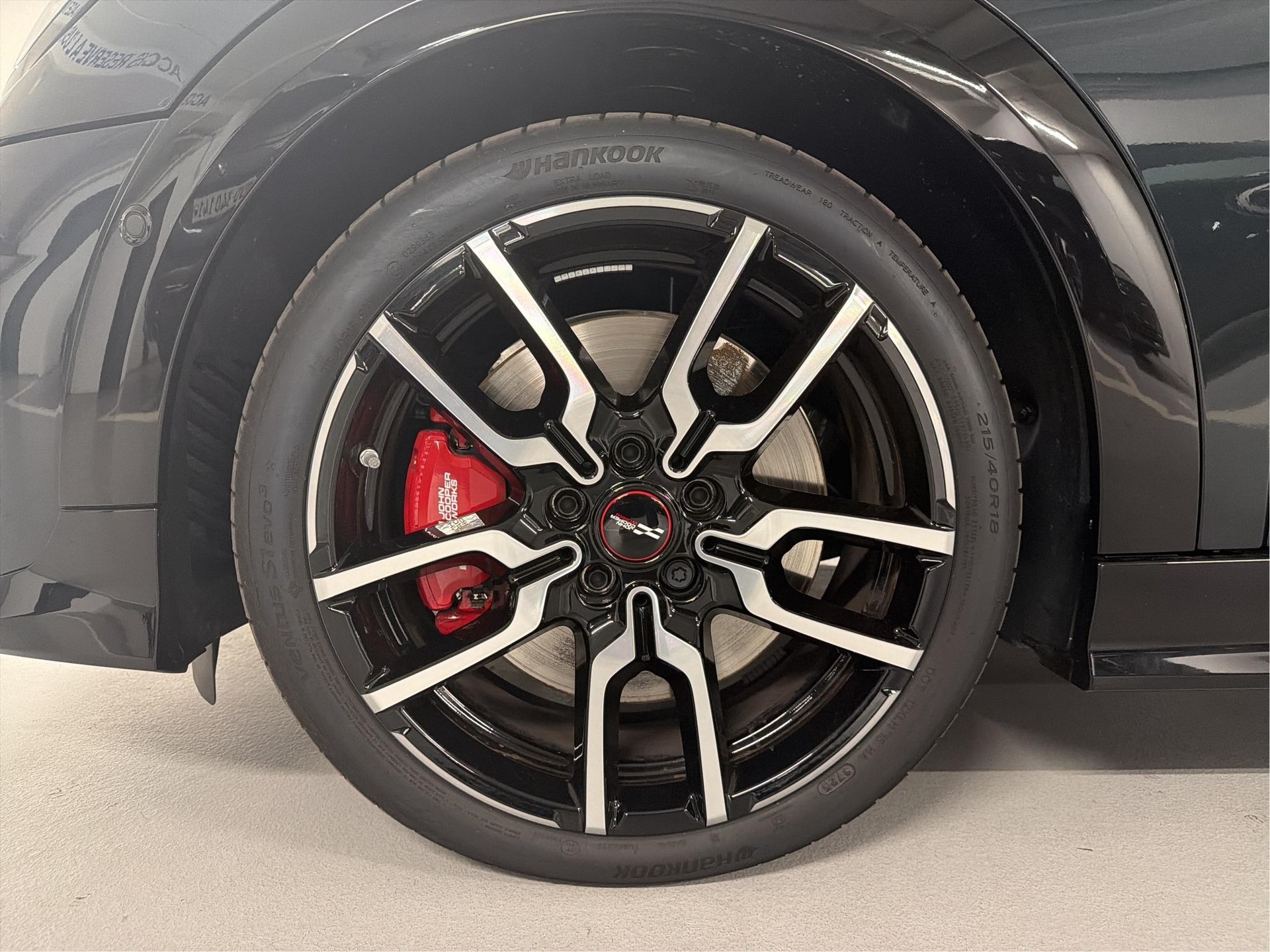 MINI John Cooper Works Cabrio-image-7