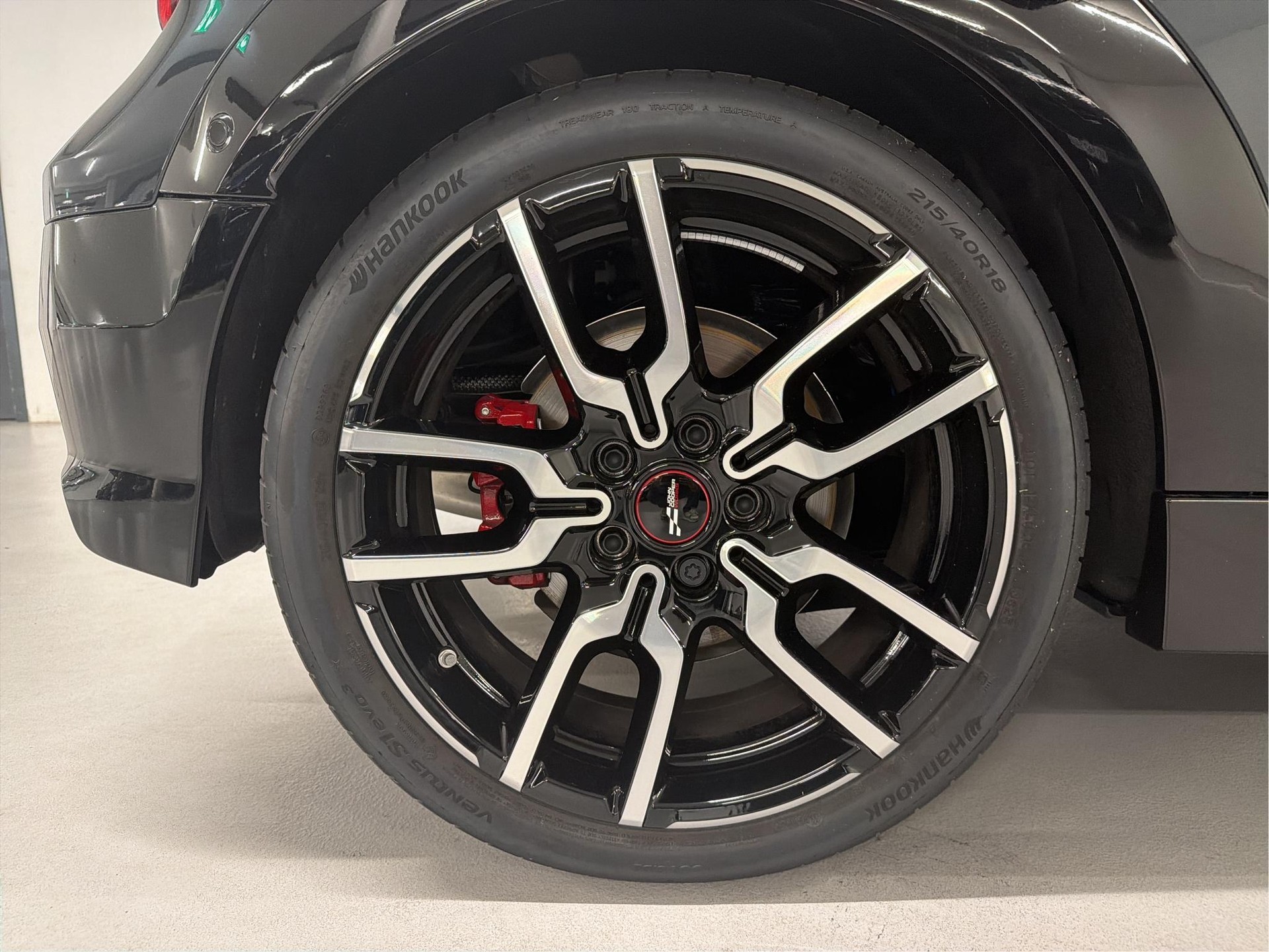 MINI John Cooper Works Cabrio-image-6