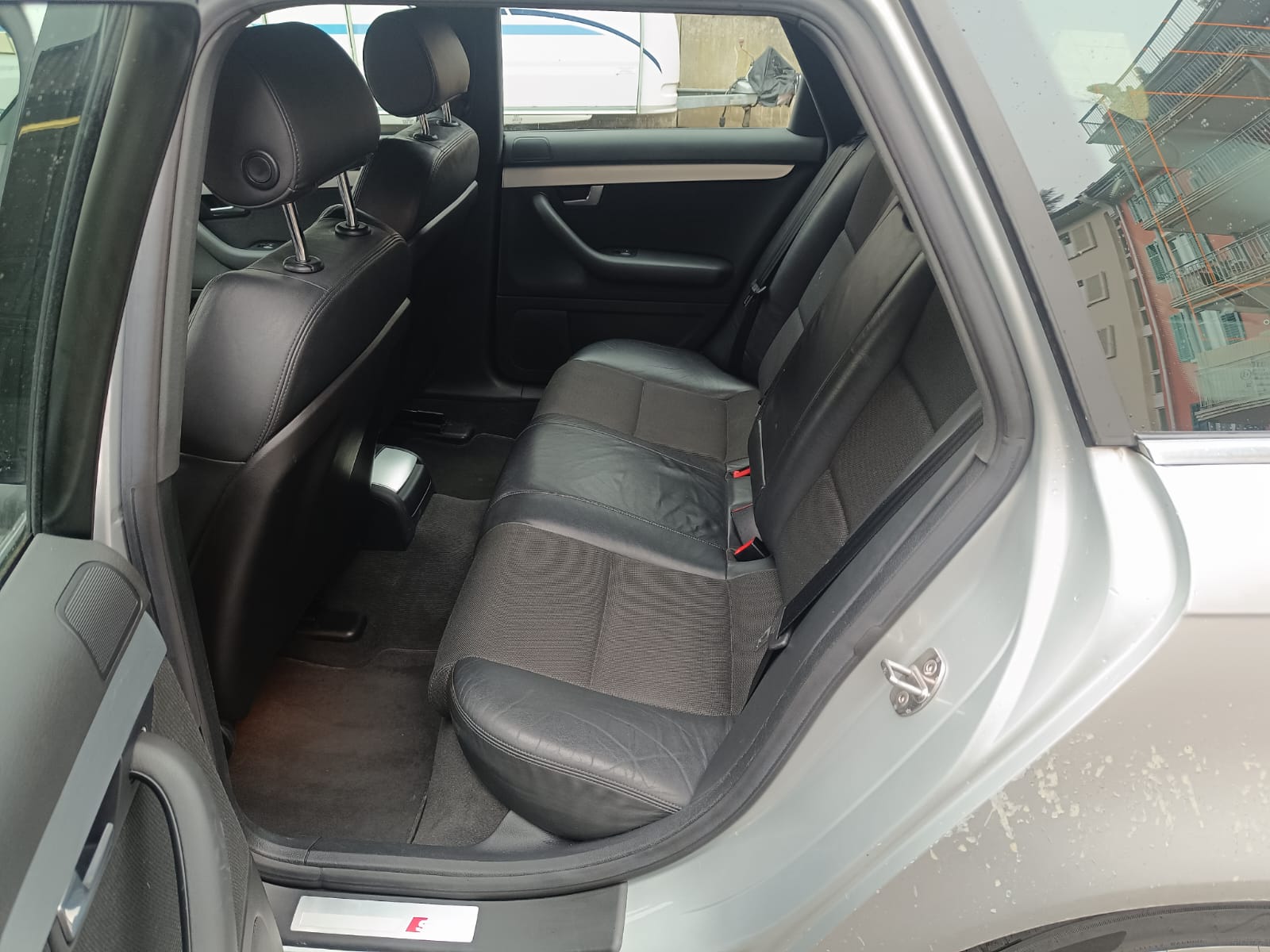 AUDI A4 Avant 2.7 TDI-image-9