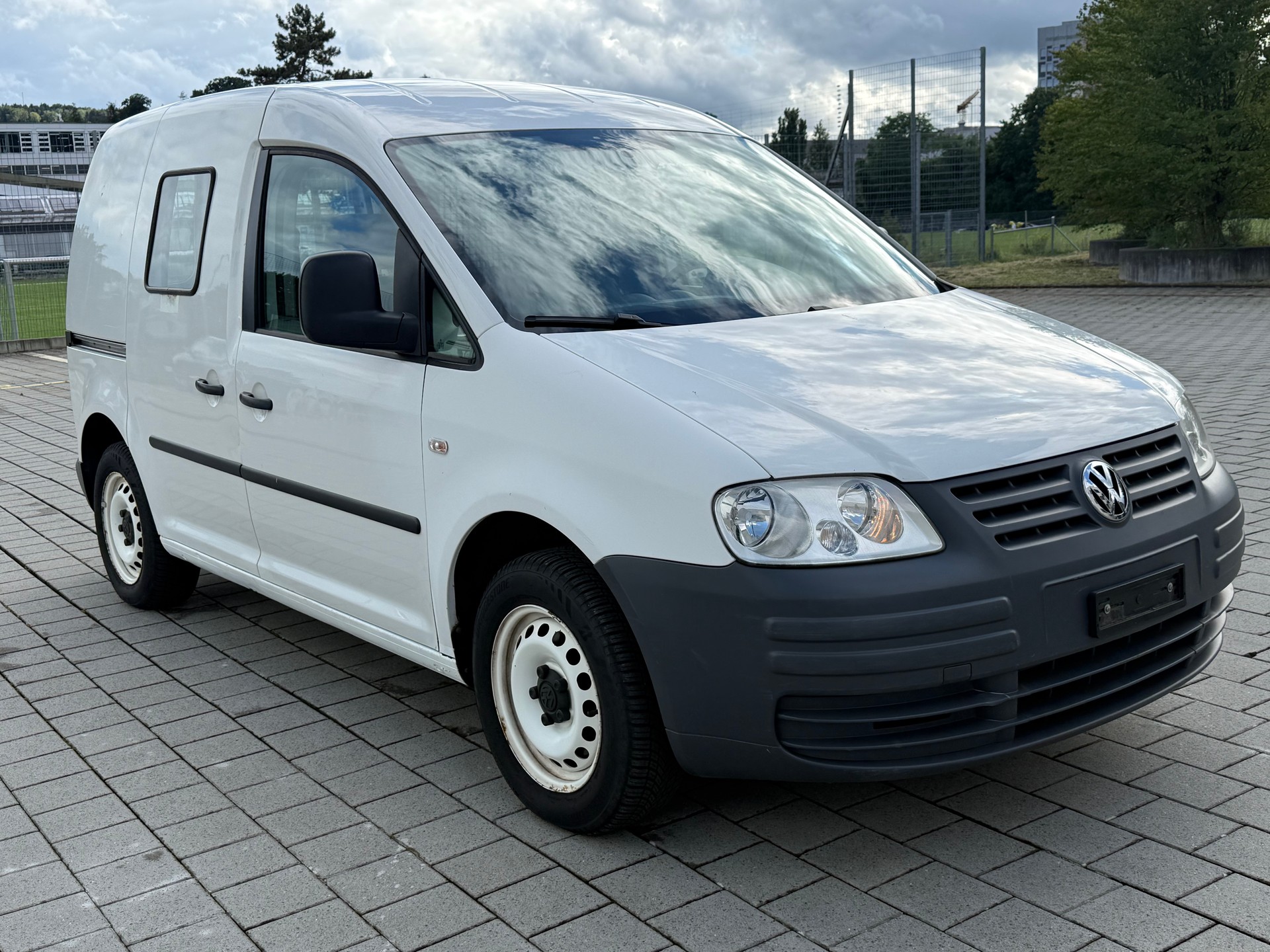 VW Caddy 1.9TDI PD-image-2