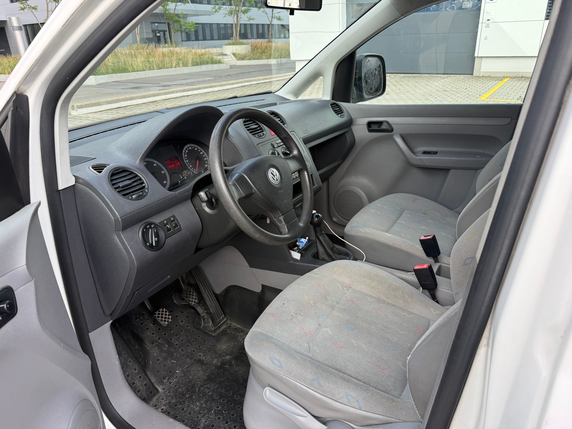 VW Caddy 1.9TDI PD-image-9