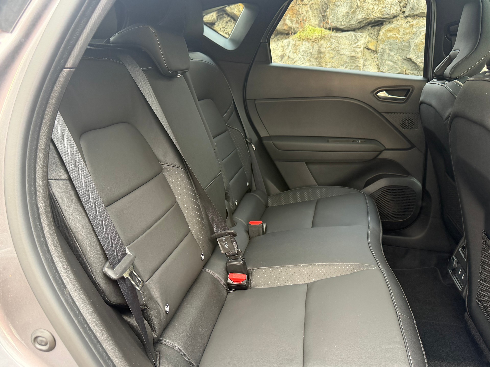 MITSUBISHI ASX 1.8 HEV Instyle-image-4