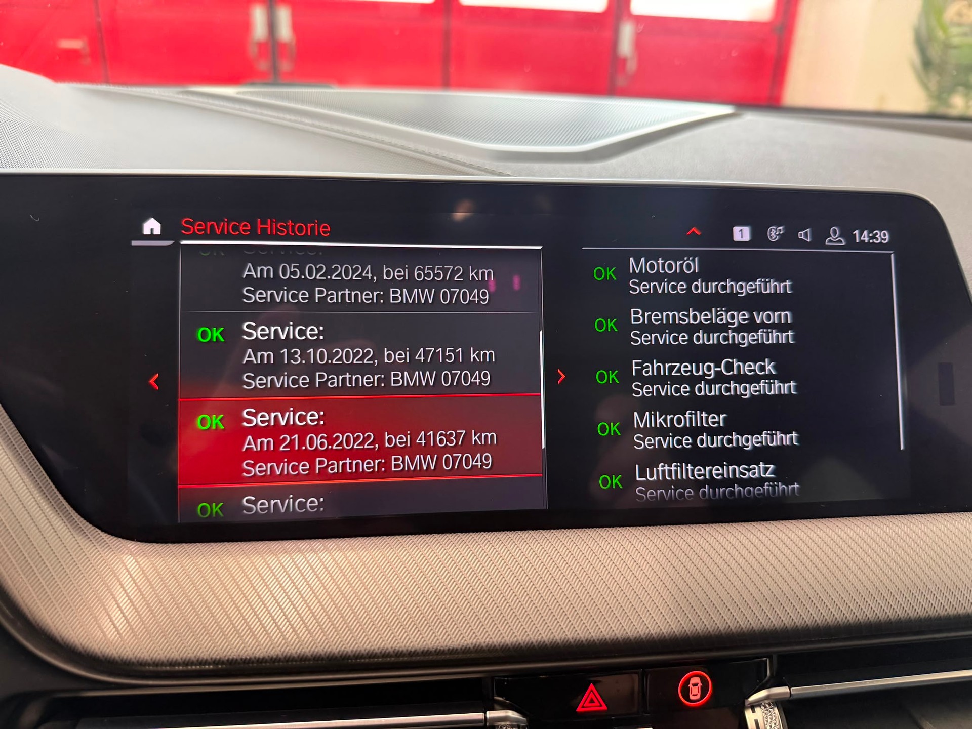 BMW M135i xDrive Steptronic-image-28