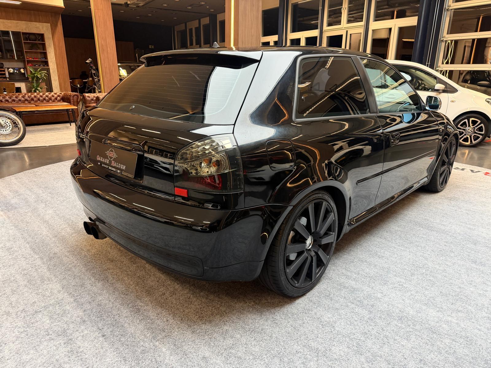 AUDI S3 1.8 20V Turbo 210 quattro-image-7