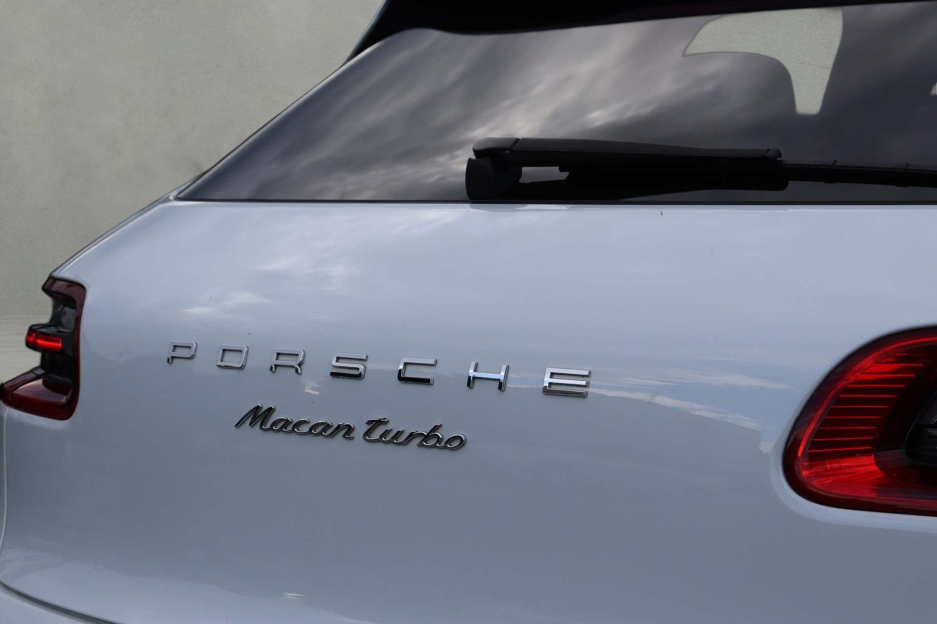 PORSCHE Macan Turbo PDK-image-7