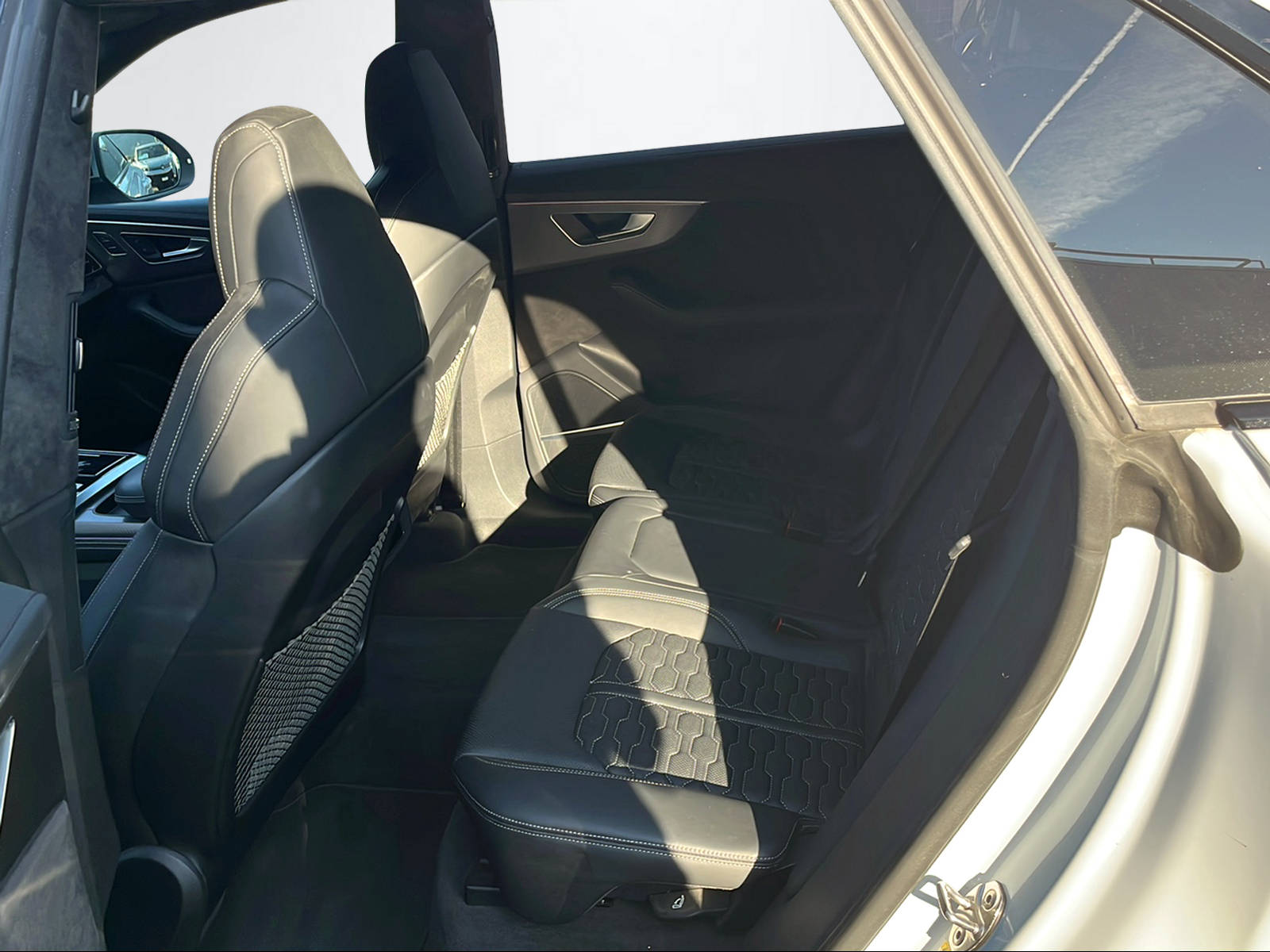 AUDI RS Q8 4.0 V8 TFSI quattro T-Tronic-image-8