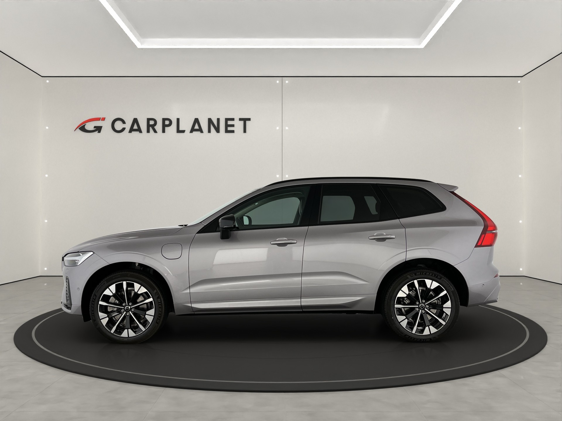 VOLVO XC60 2.0 T8 TE Ultra Dark eAWD-image-2