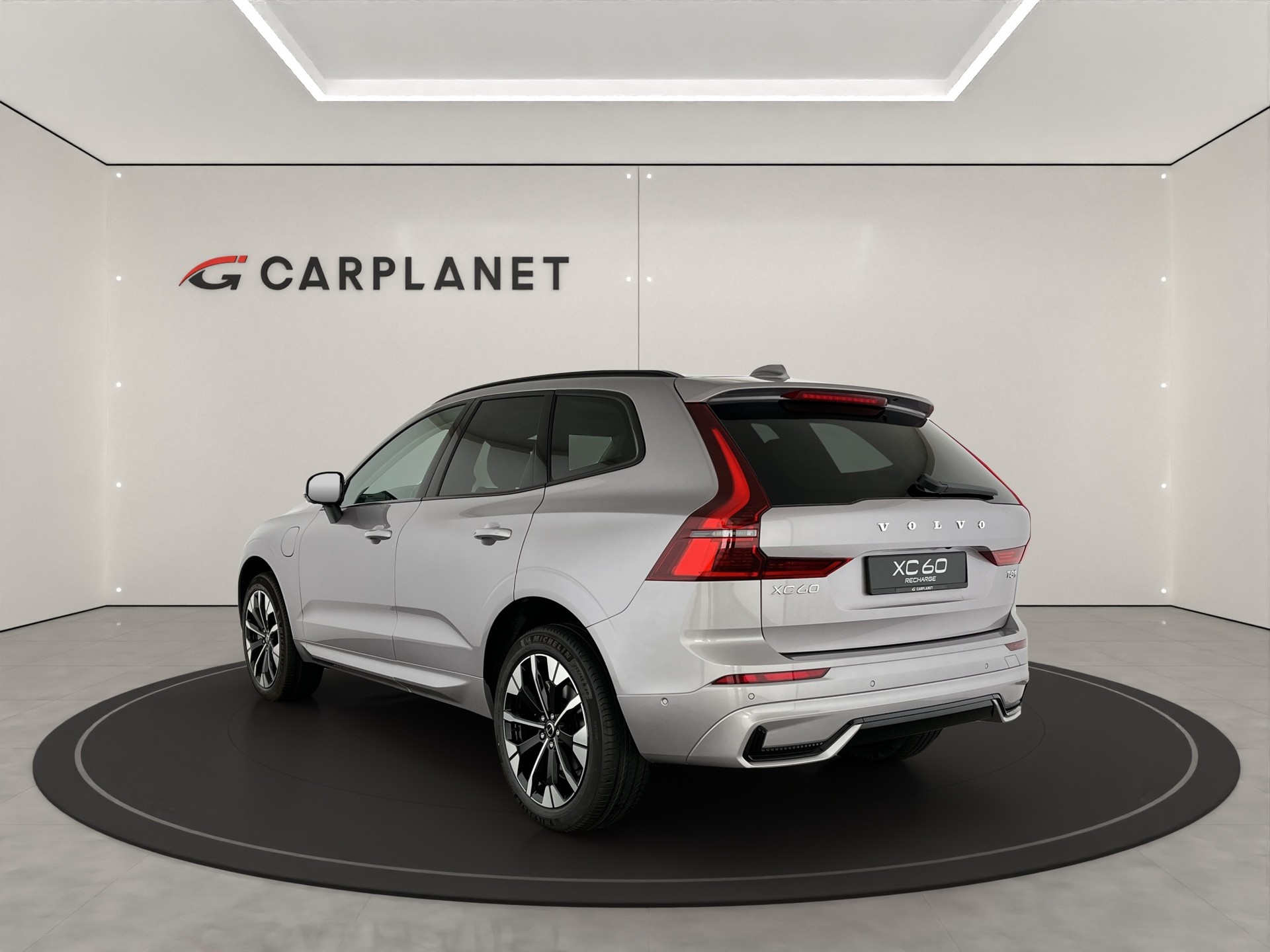 VOLVO XC60 2.0 T8 TE Ultra Dark eAWD-image-3