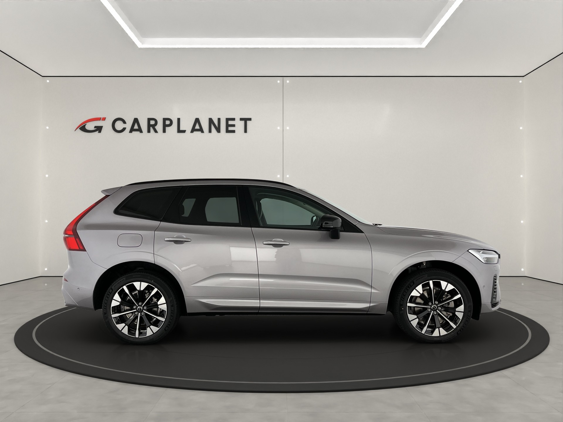VOLVO XC60 2.0 T8 TE Ultra Dark eAWD-image-4