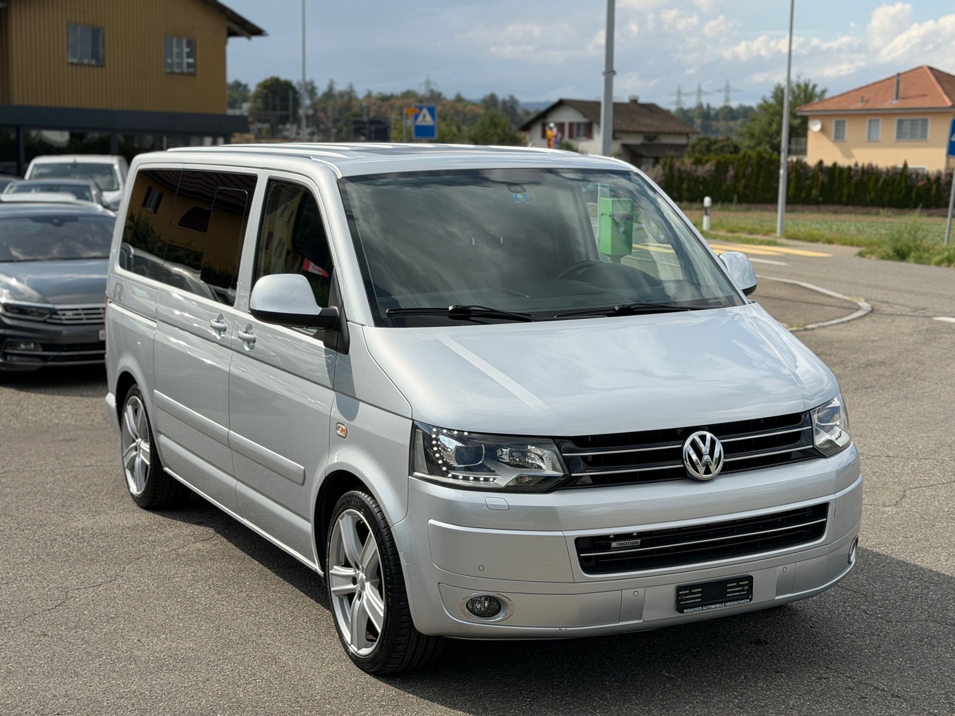 VW T5 Multivan 2.0 Bi-TDI CR Highline 4Motion DSG-image-11